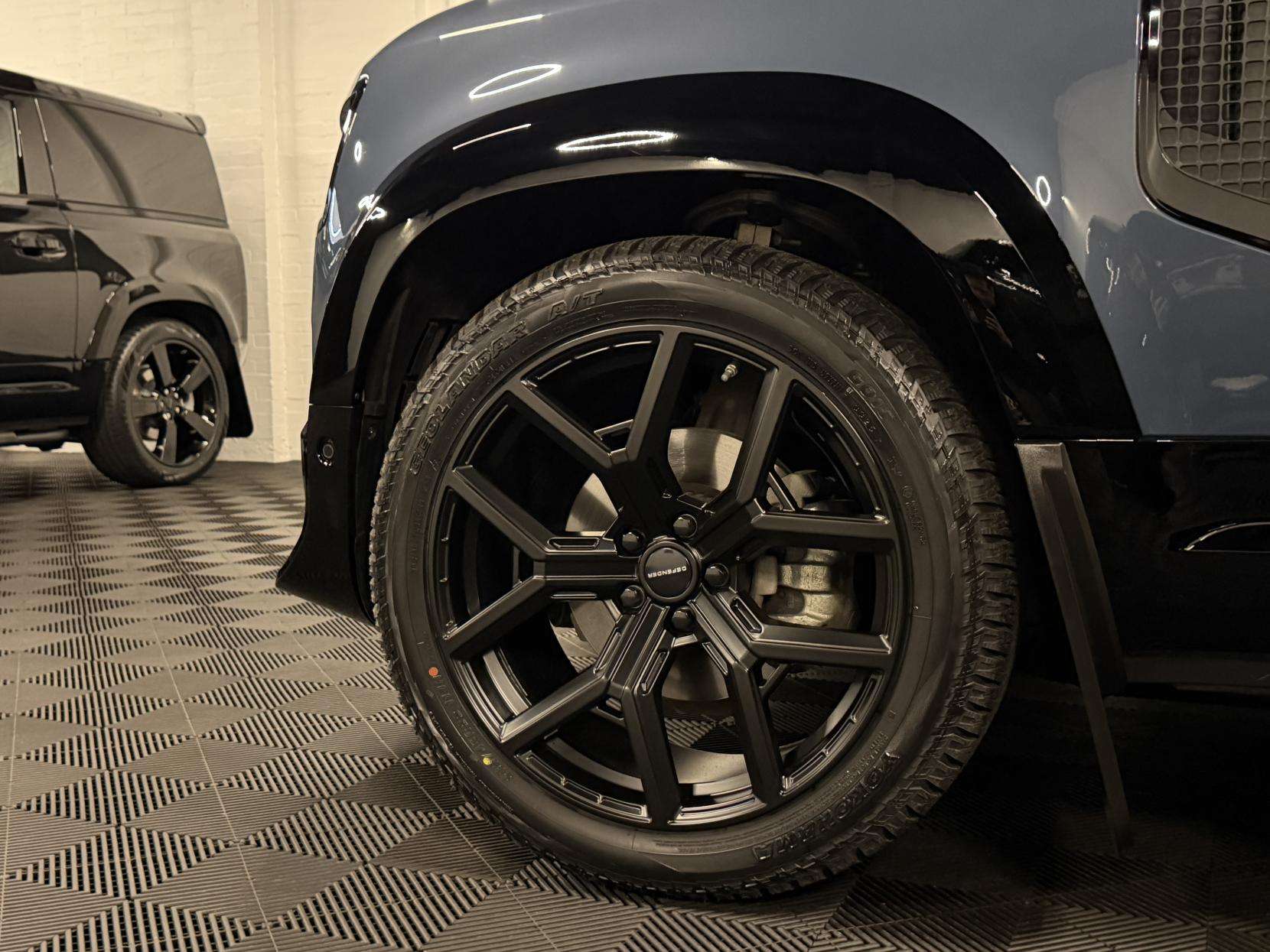 2024 LAND ROVER DEFENDER 110 2024 LAND ROVER DEFENDER 110