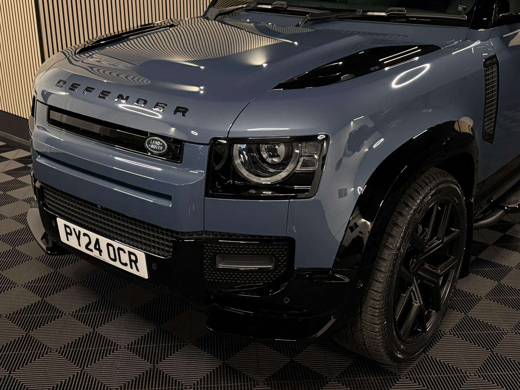 2024 LAND ROVER DEFENDER 110 2024 LAND ROVER DEFENDER 110