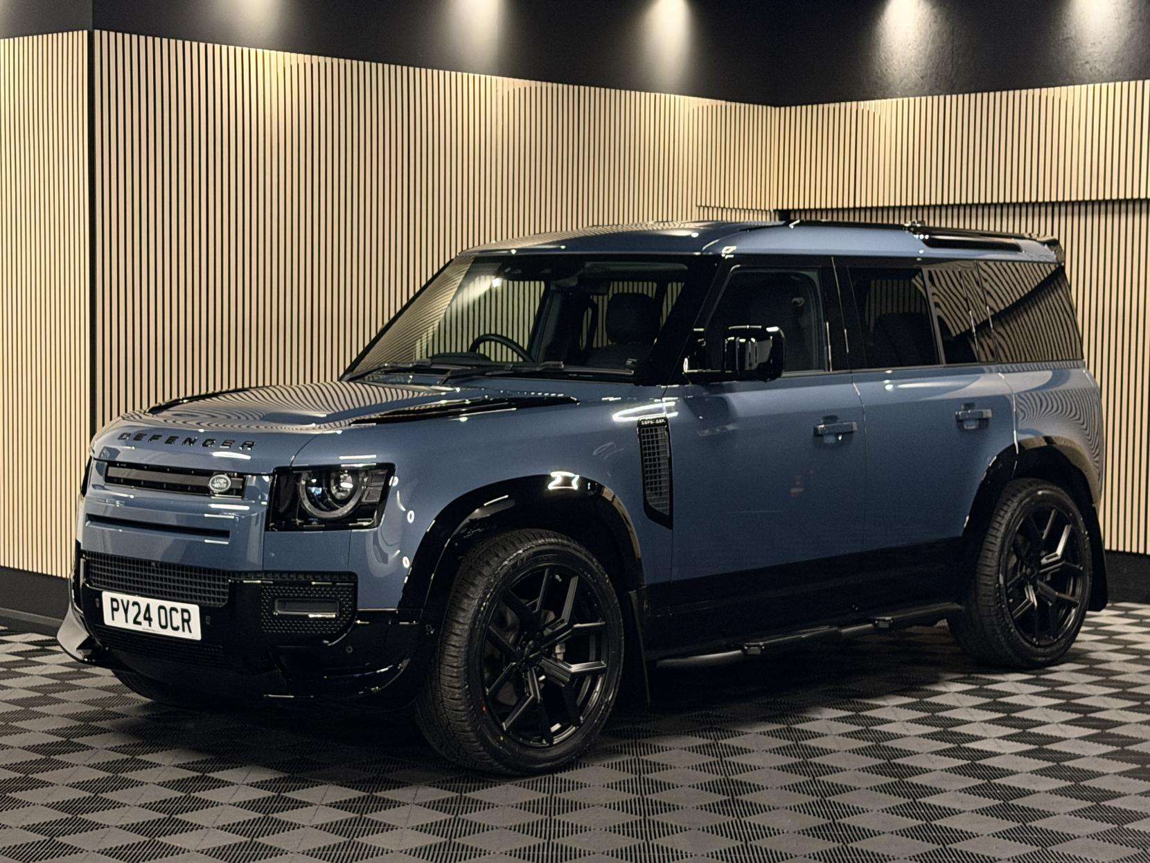 2024 LAND ROVER DEFENDER 110 2024 LAND ROVER DEFENDER 110