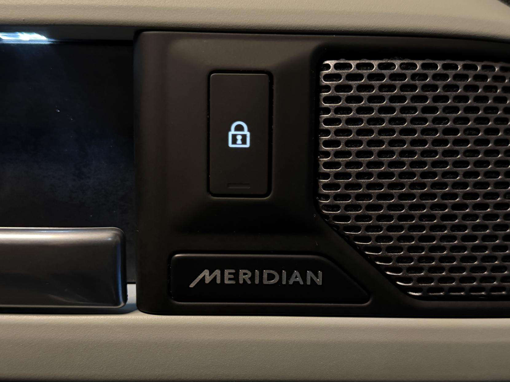 2024 LAND ROVER DEFENDER 110 2024 LAND ROVER DEFENDER 110