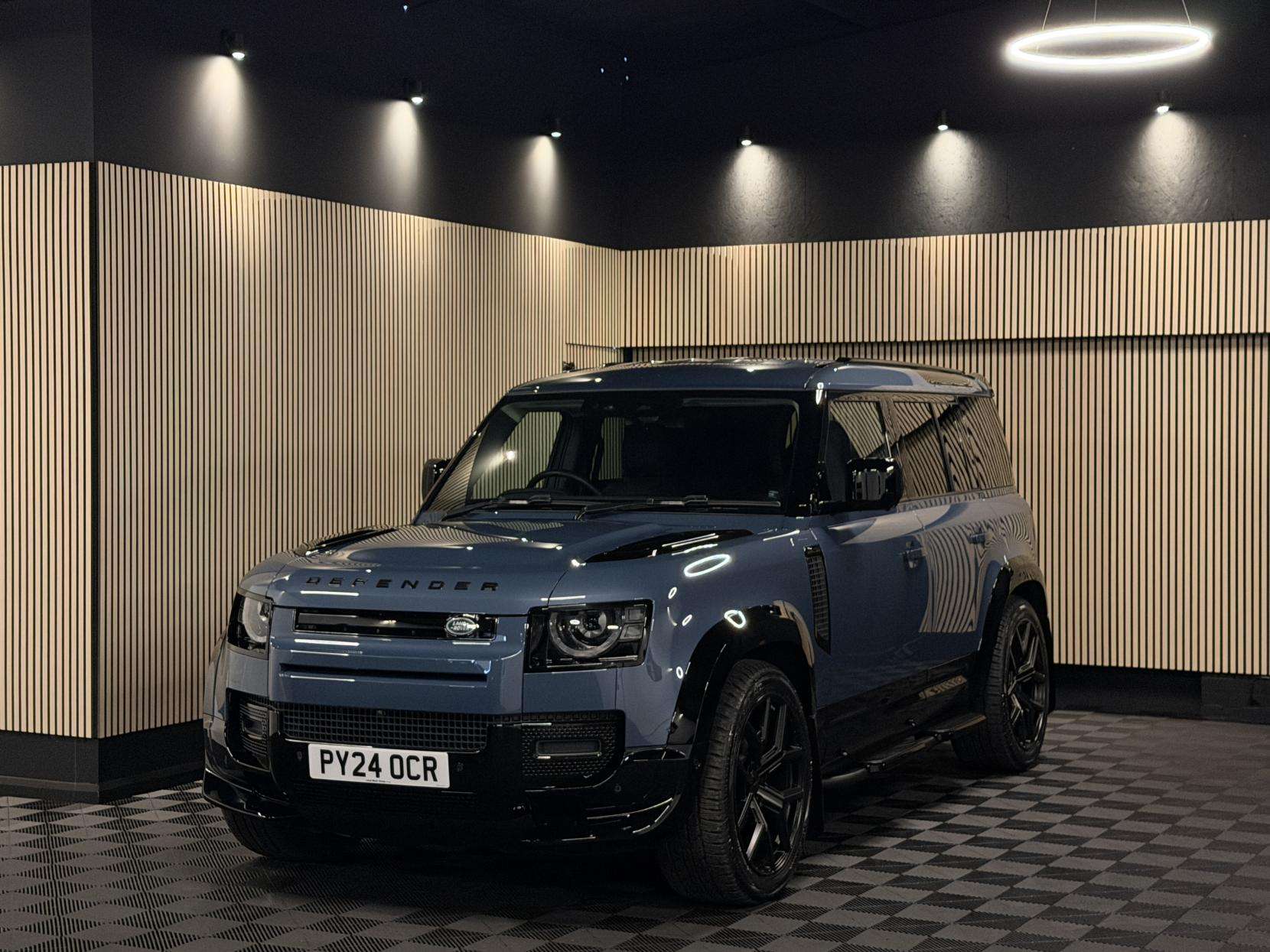 2024 LAND ROVER DEFENDER 110 2024 LAND ROVER DEFENDER 110