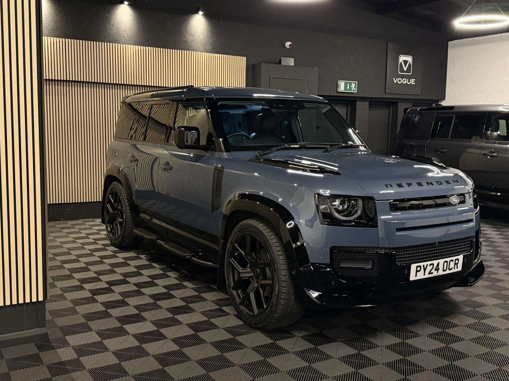 2024 LAND ROVER DEFENDER 110 2024 LAND ROVER DEFENDER 110