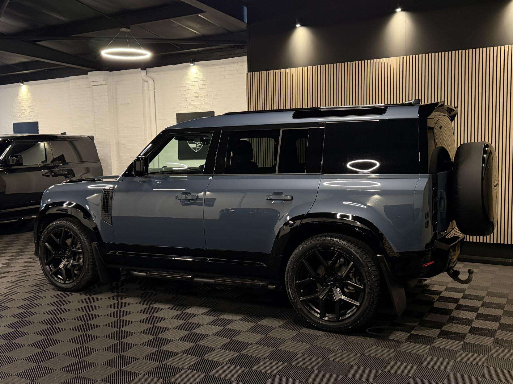 2024 LAND ROVER DEFENDER 110 2024 LAND ROVER DEFENDER 110