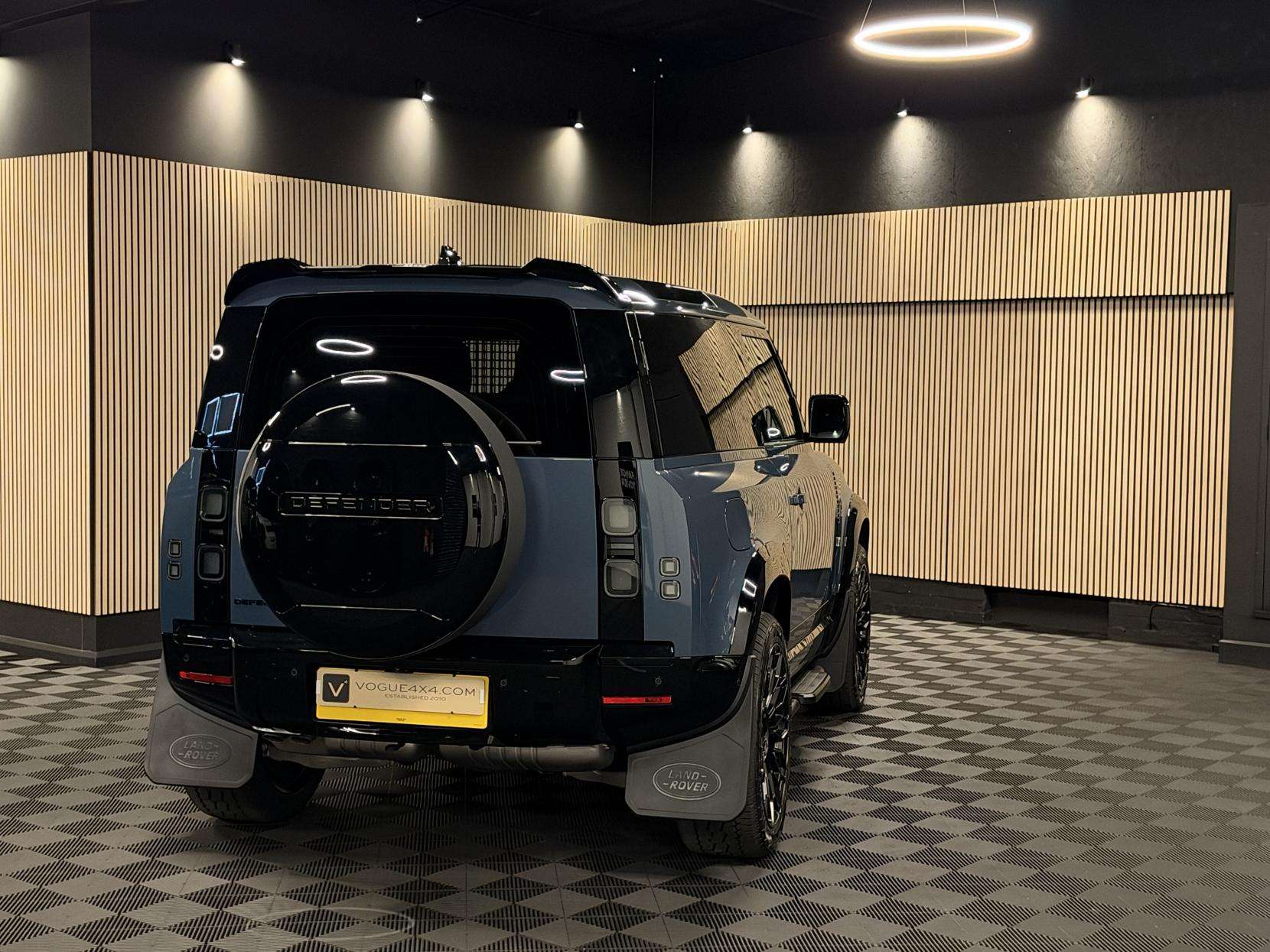 2026 LAND ROVER DEFENDER 90 2026 LAND ROVER DEFENDER 90