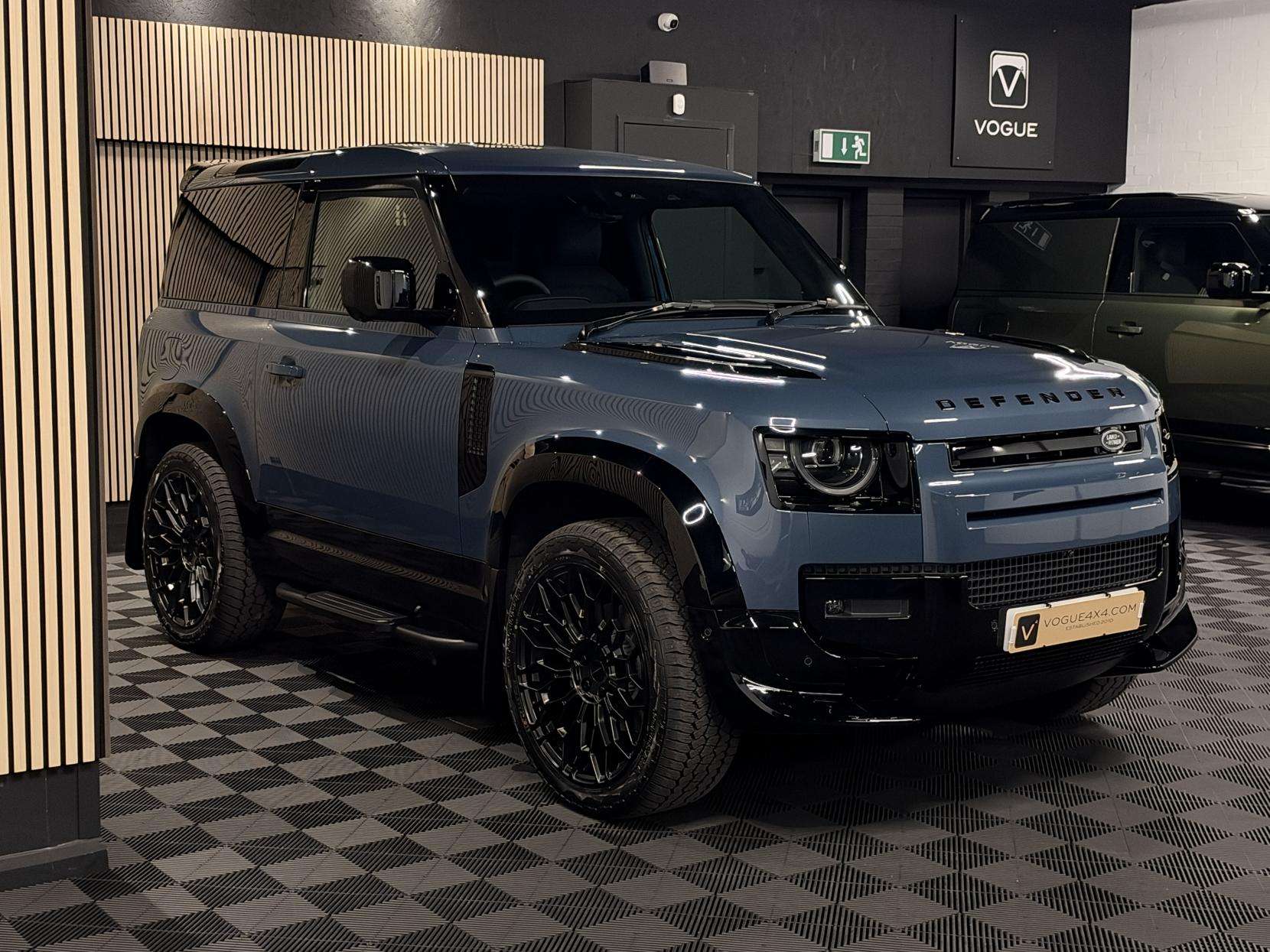 2026 LAND ROVER DEFENDER 90 2026 LAND ROVER DEFENDER 90