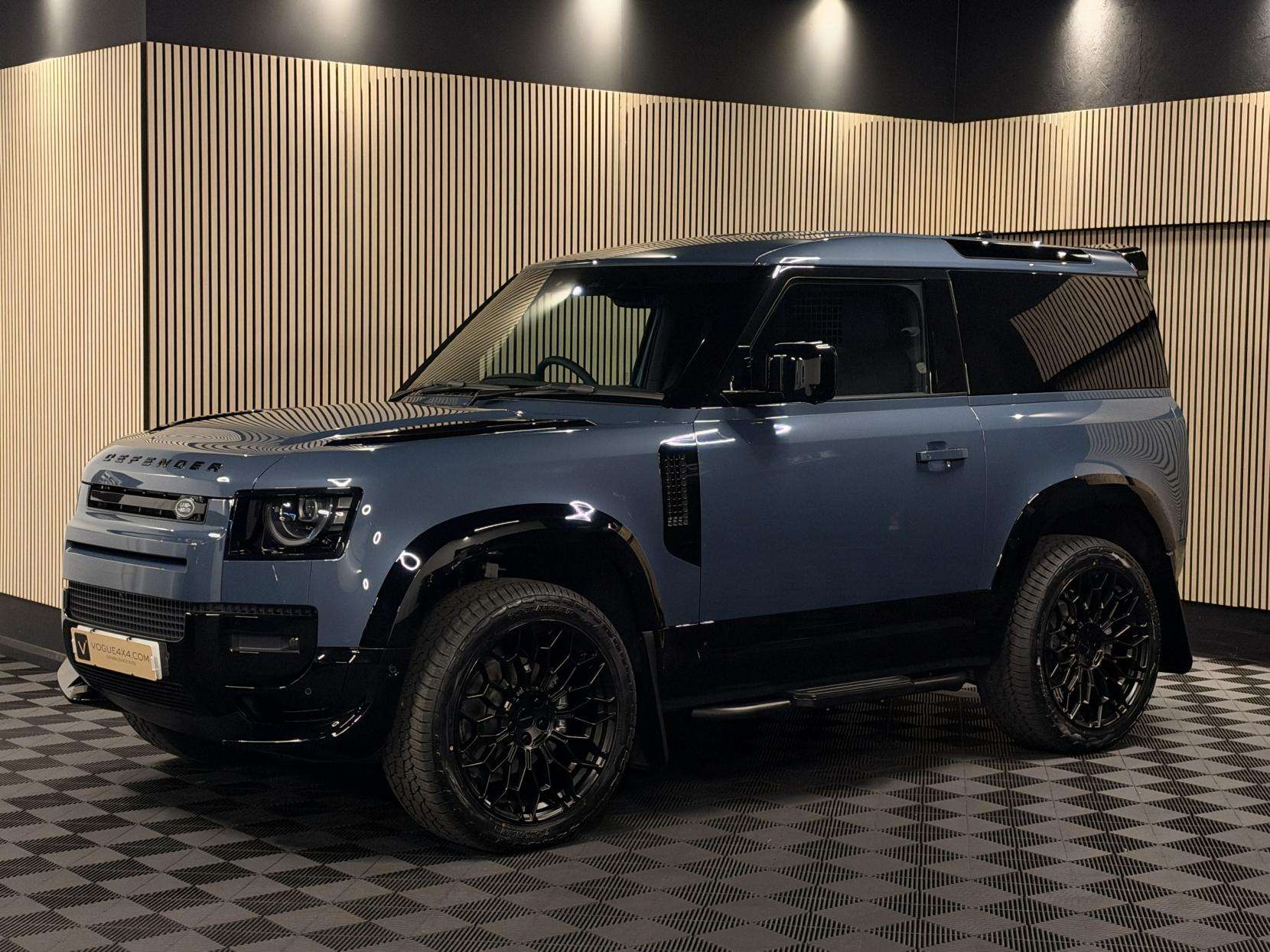 2026 LAND ROVER DEFENDER 90 2026 LAND ROVER DEFENDER 90