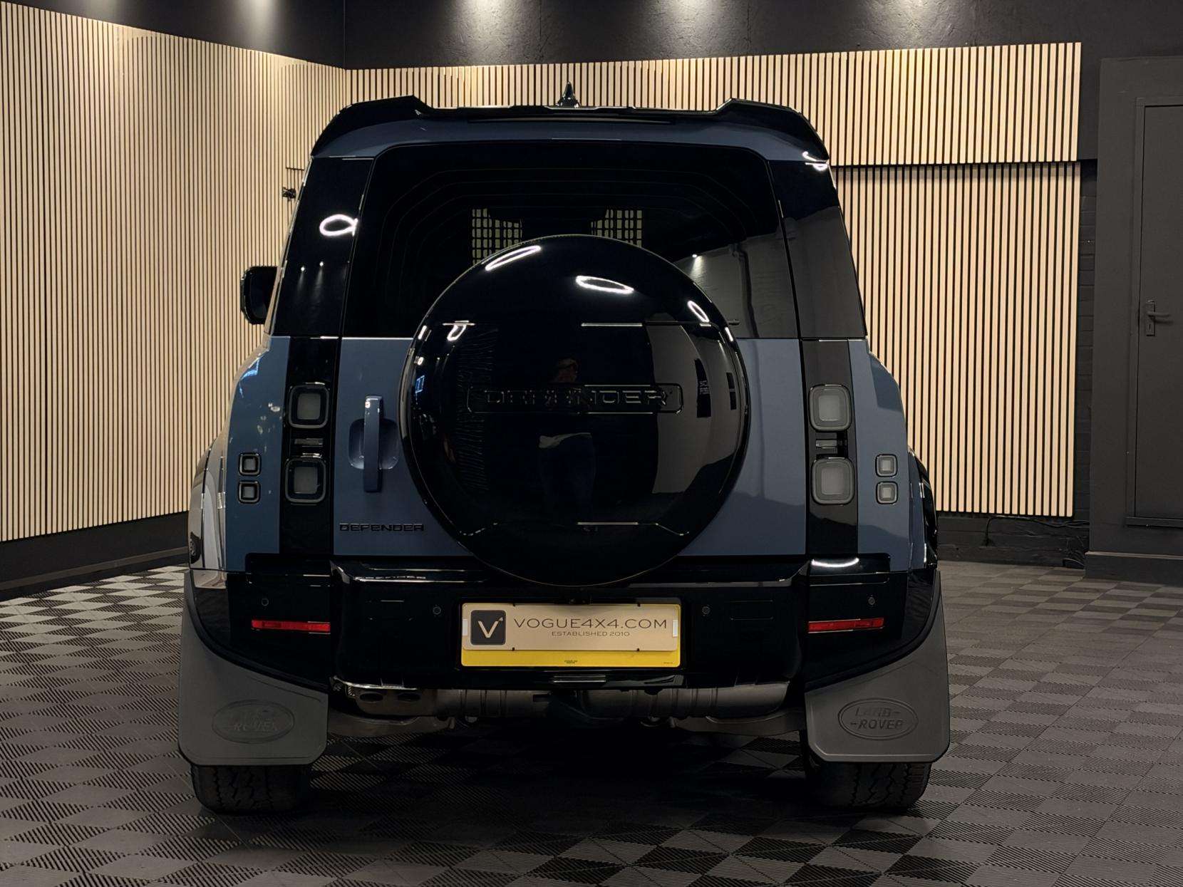2026 LAND ROVER DEFENDER 90 2026 LAND ROVER DEFENDER 90