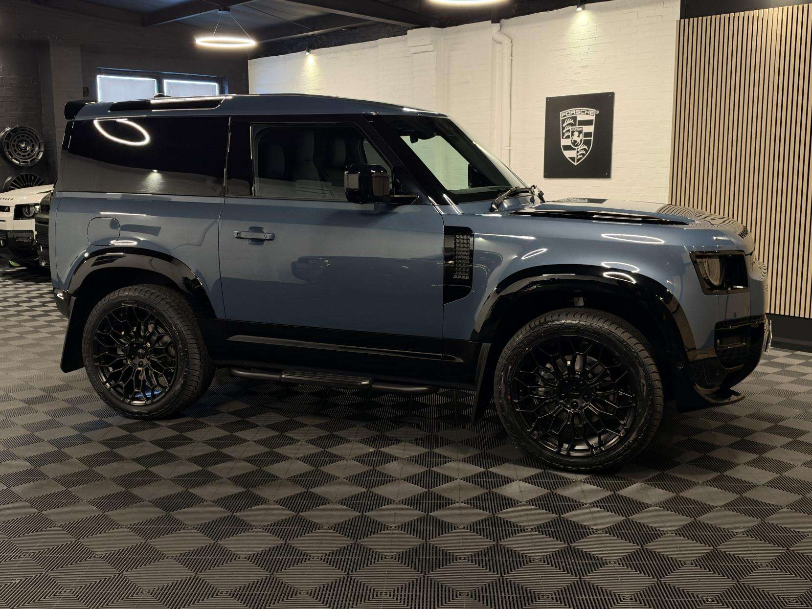 2026 LAND ROVER DEFENDER 90 2026 LAND ROVER DEFENDER 90