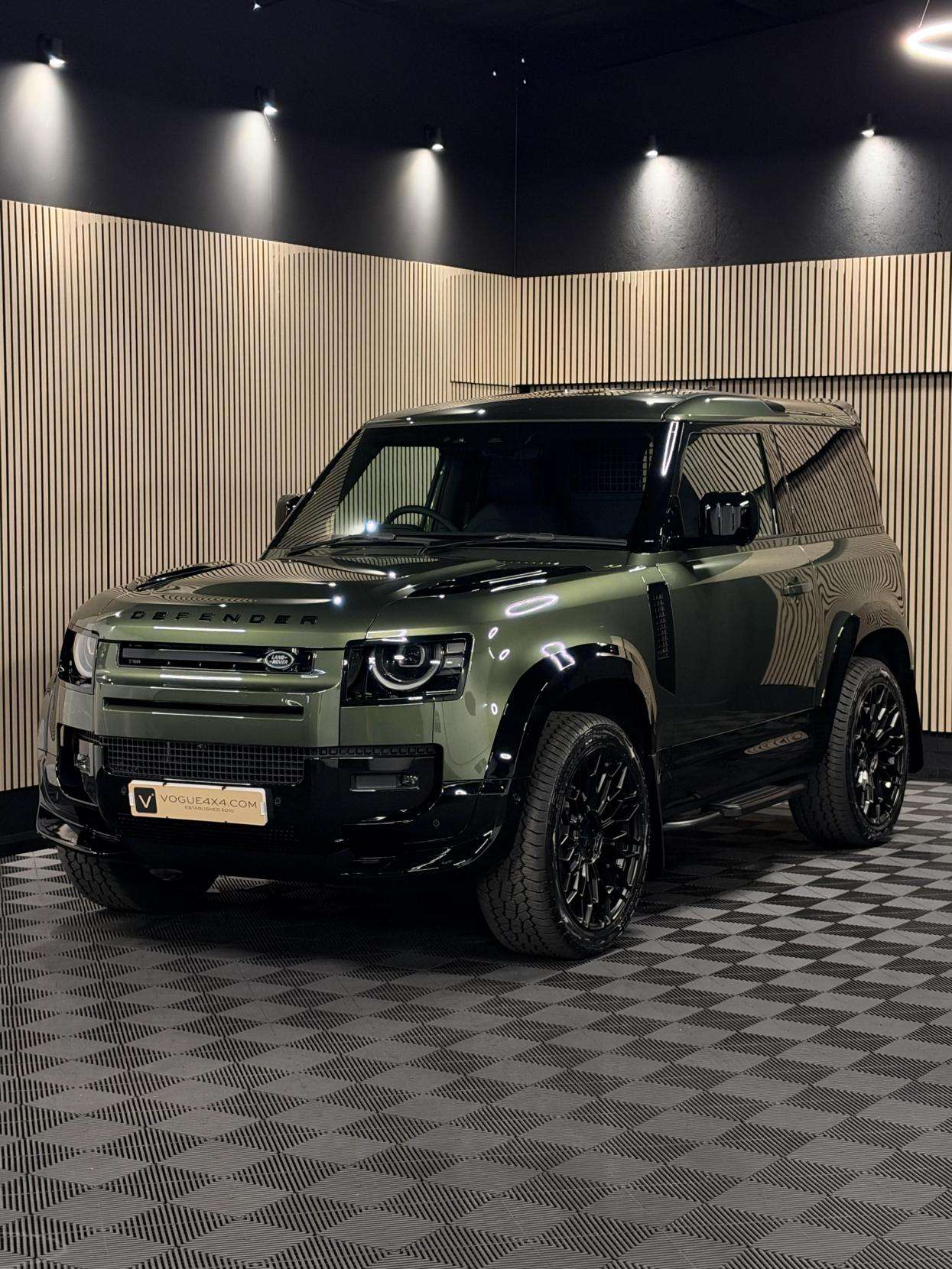 2026 LAND ROVER DEFENDER 90 2026 LAND ROVER DEFENDER 90