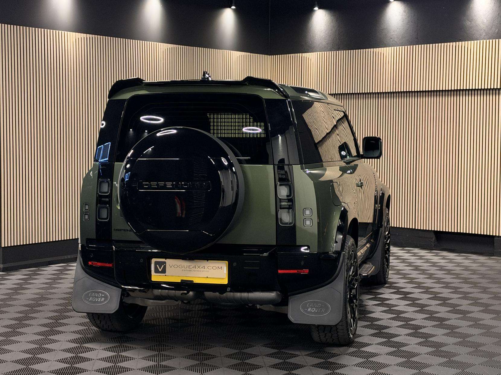 2026 LAND ROVER DEFENDER 90 2026 LAND ROVER DEFENDER 90