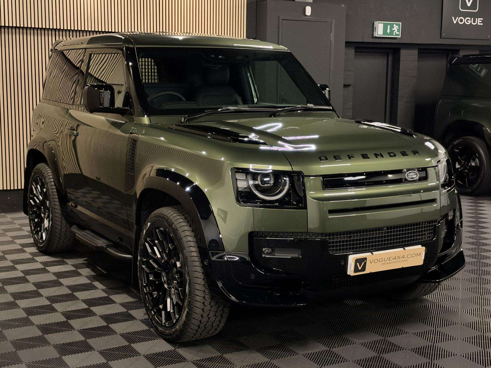 2026 LAND ROVER DEFENDER 90 2026 LAND ROVER DEFENDER 90