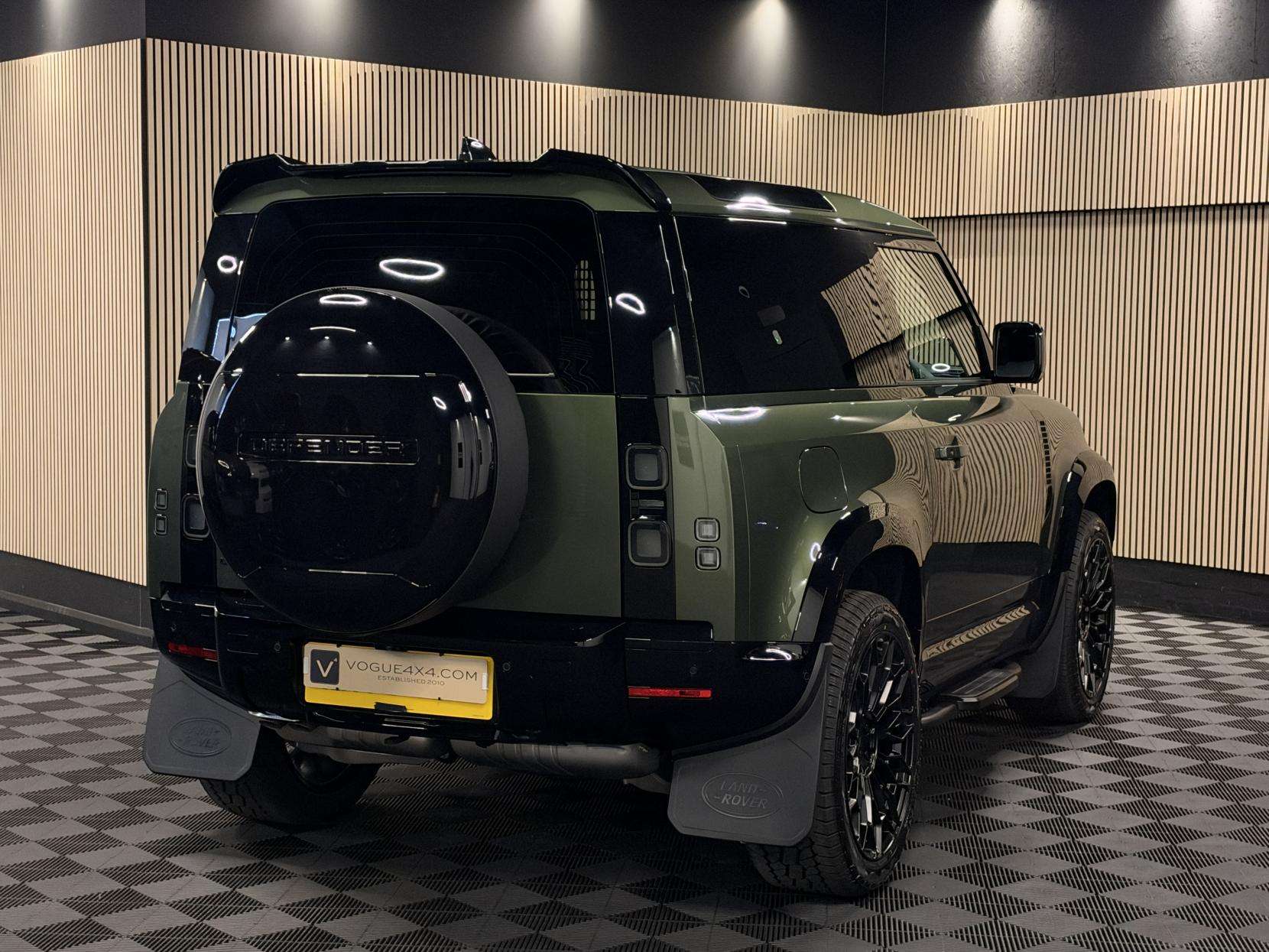 2026 LAND ROVER DEFENDER 90 2026 LAND ROVER DEFENDER 90