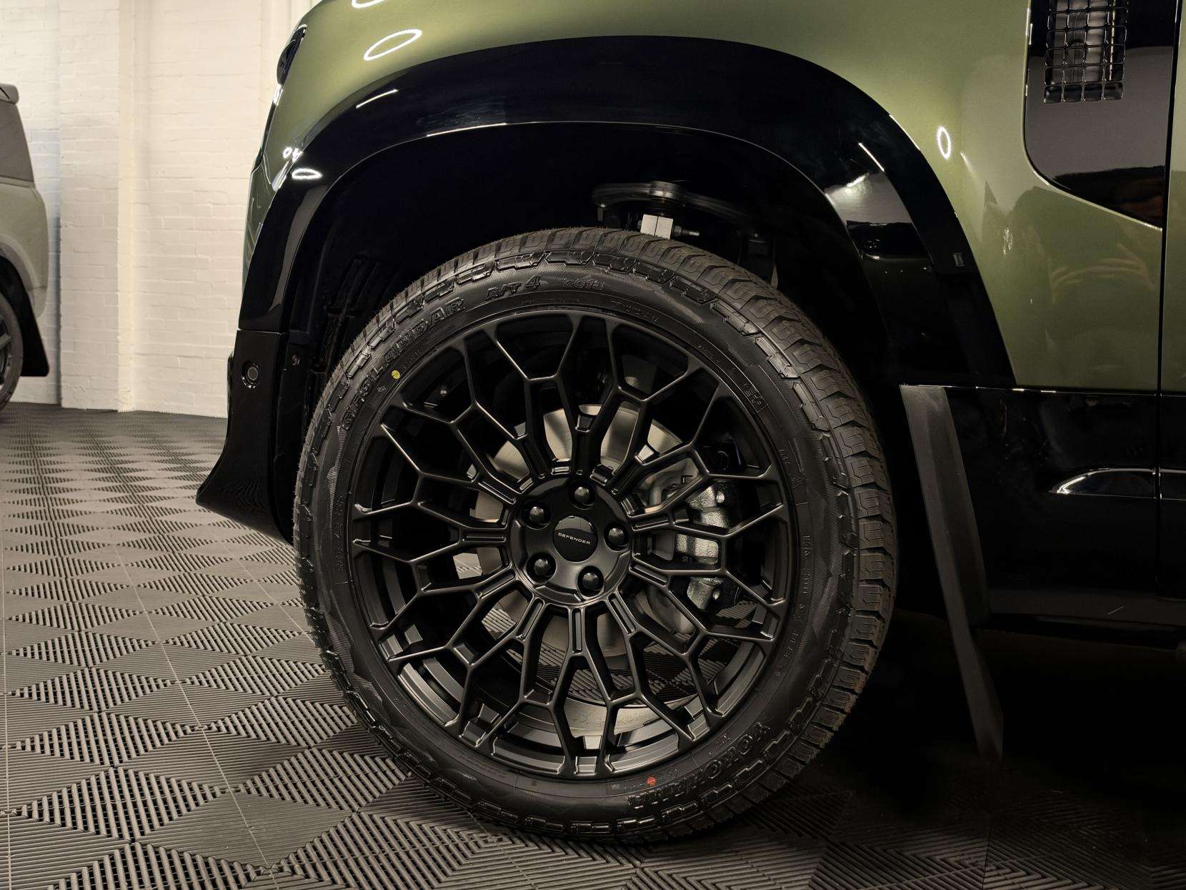 2026 LAND ROVER DEFENDER 90 2026 LAND ROVER DEFENDER 90
