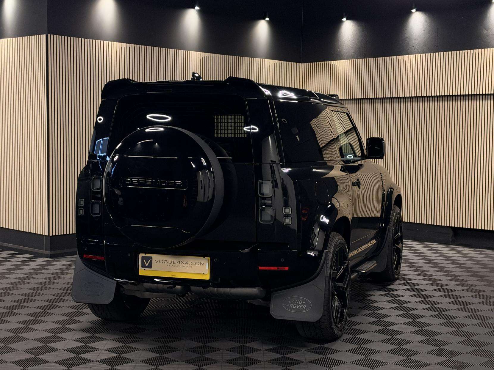 2026 LAND ROVER DEFENDER 90 2026 LAND ROVER DEFENDER 90