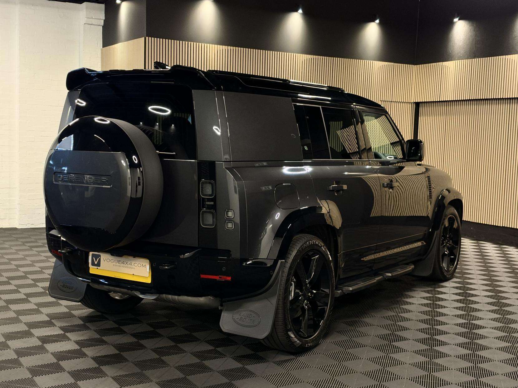2026 LAND ROVER DEFENDER 110 2026 LAND ROVER DEFENDER 110