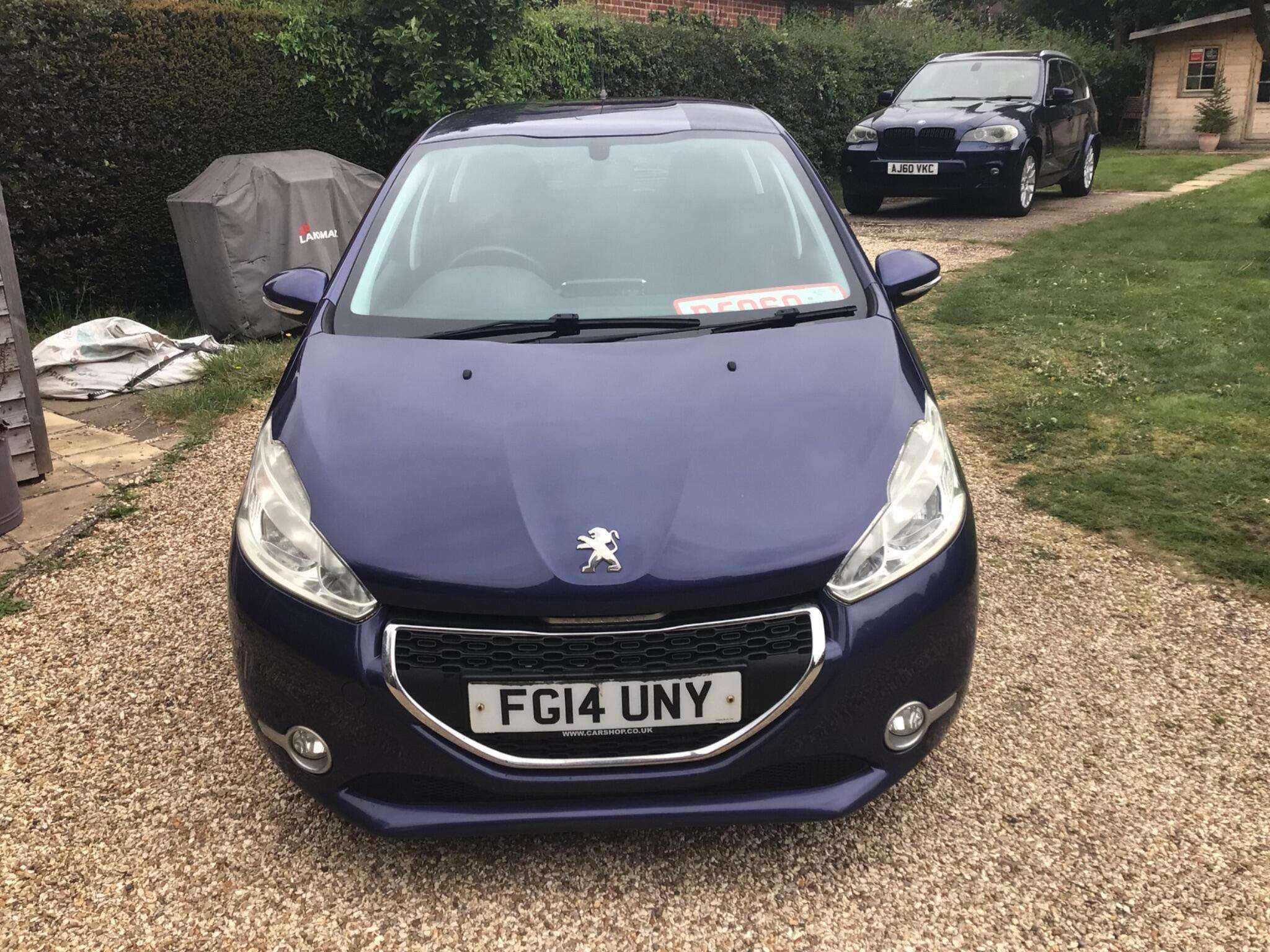 A 2014 PEUGEOT 208 1.4 HDi Active Euro 5 5dr A 2014 PEUGEOT 208 1.4 HDi Active Euro 5 5dr