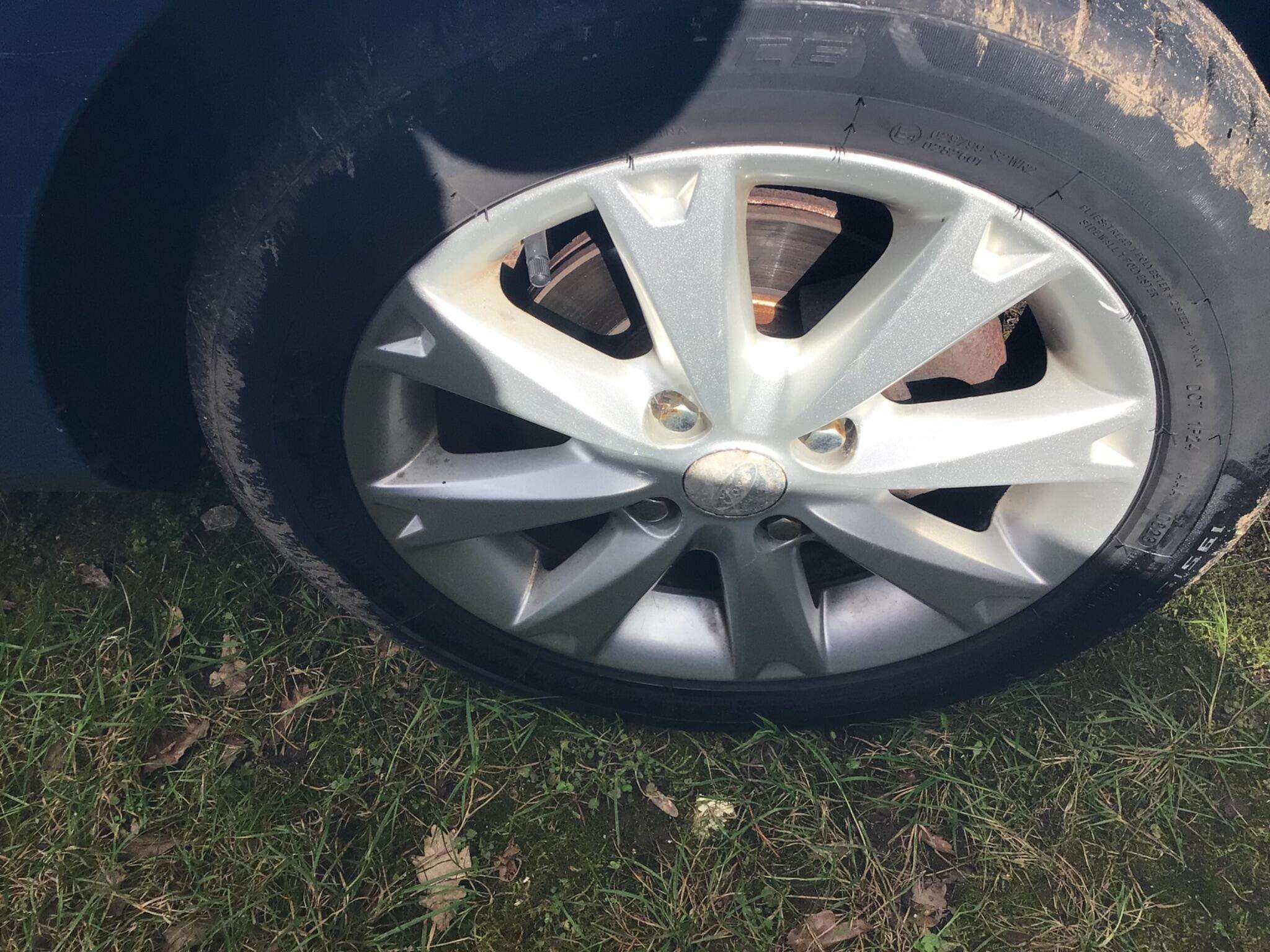 2010 FORD FIESTA 2010 FORD FIESTA