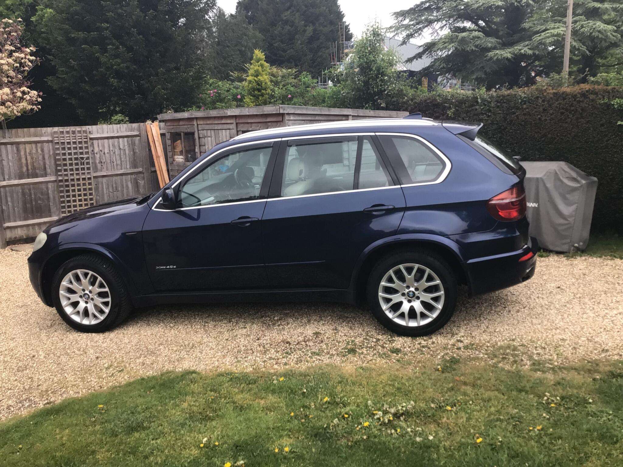 2010 BMW X5 2010 BMW X5
