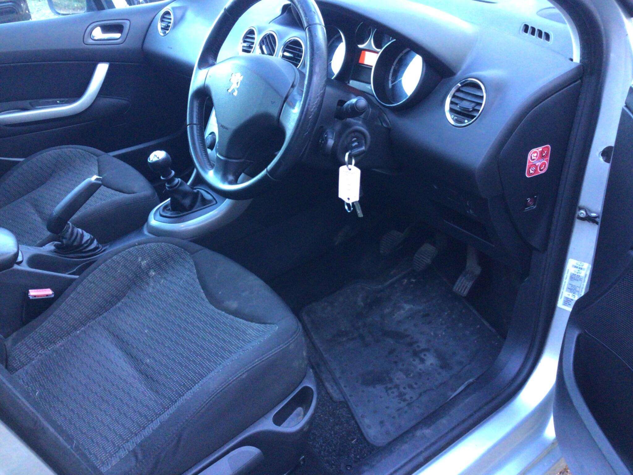 2010 PEUGEOT 308 SW 2010 PEUGEOT 308 SW