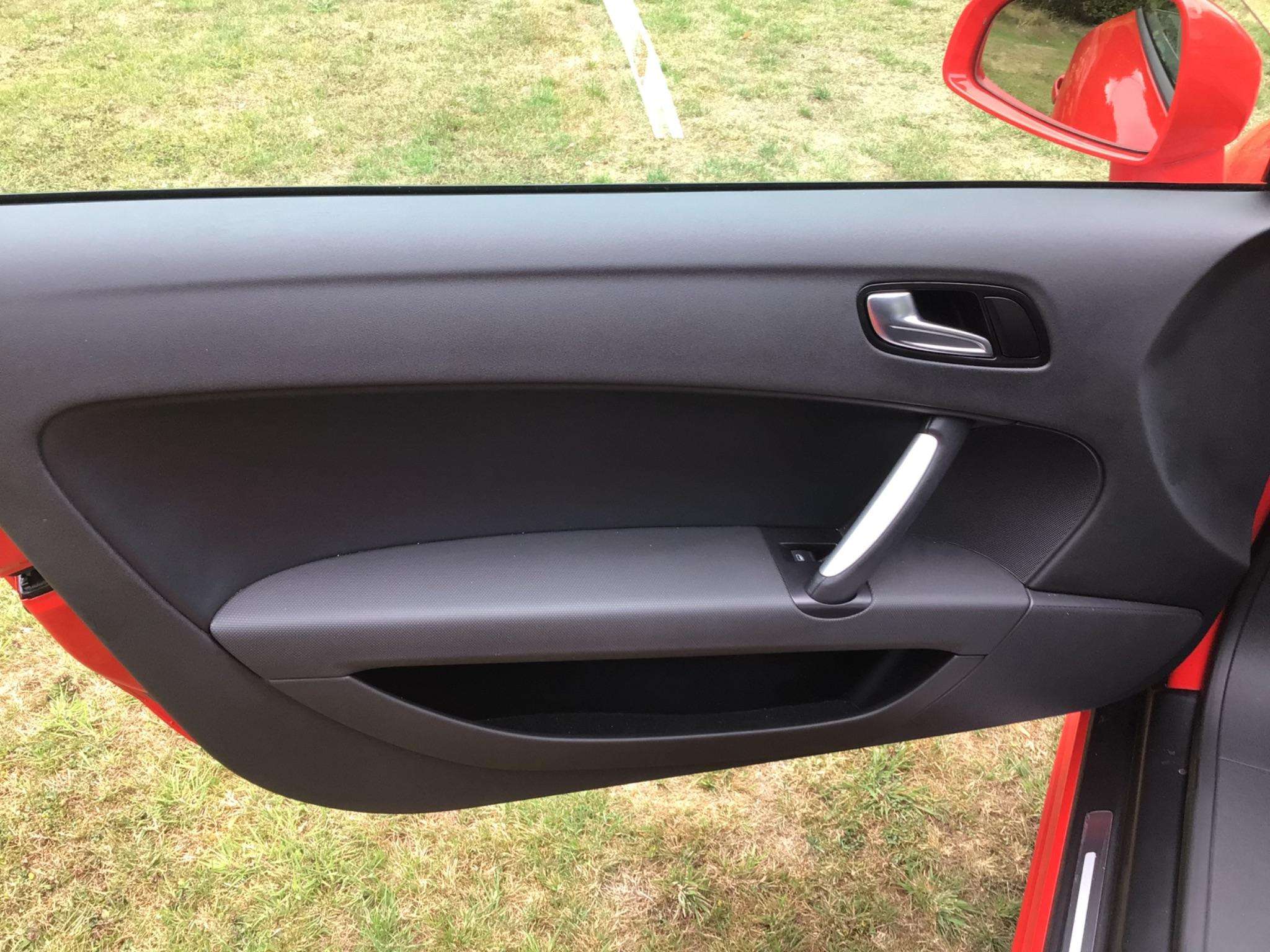 2011 AUDI TT 2011 AUDI TT