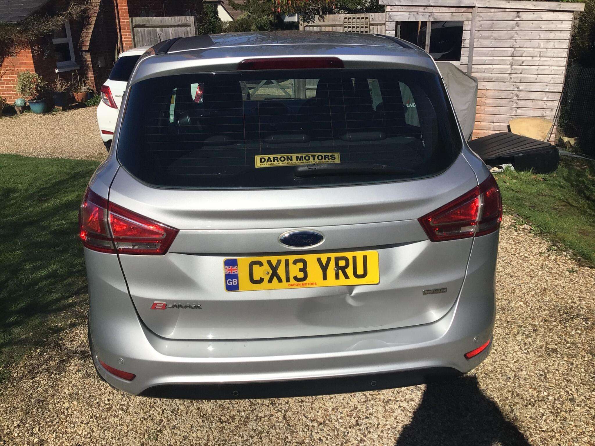 A 2013 FORD B-MAX 1.6 TDCi Titanium Euro 5 5dr A 2013 FORD B-MAX 1.6 TDCi Titanium Euro 5 5dr