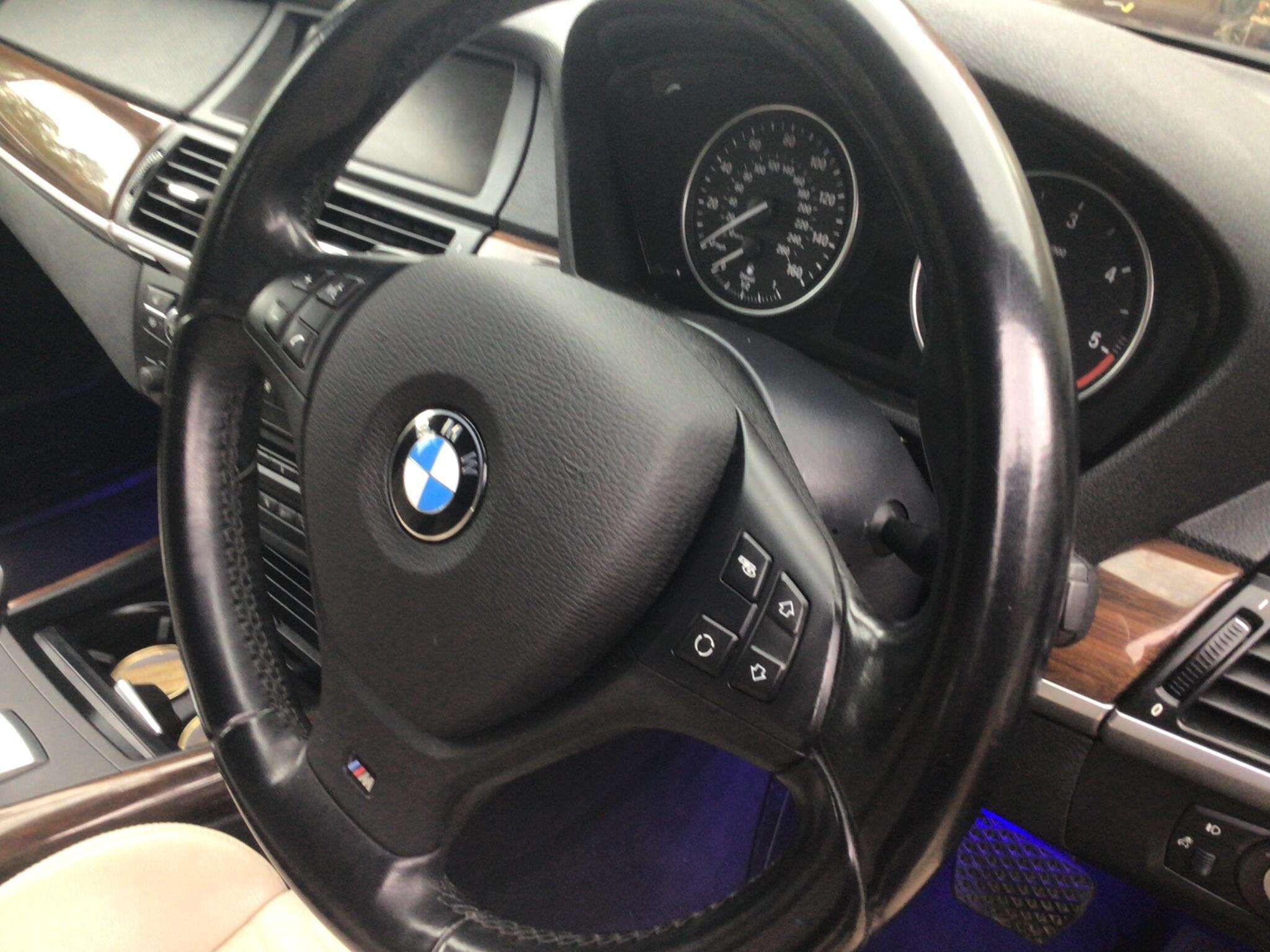 2010 BMW X5 2010 BMW X5