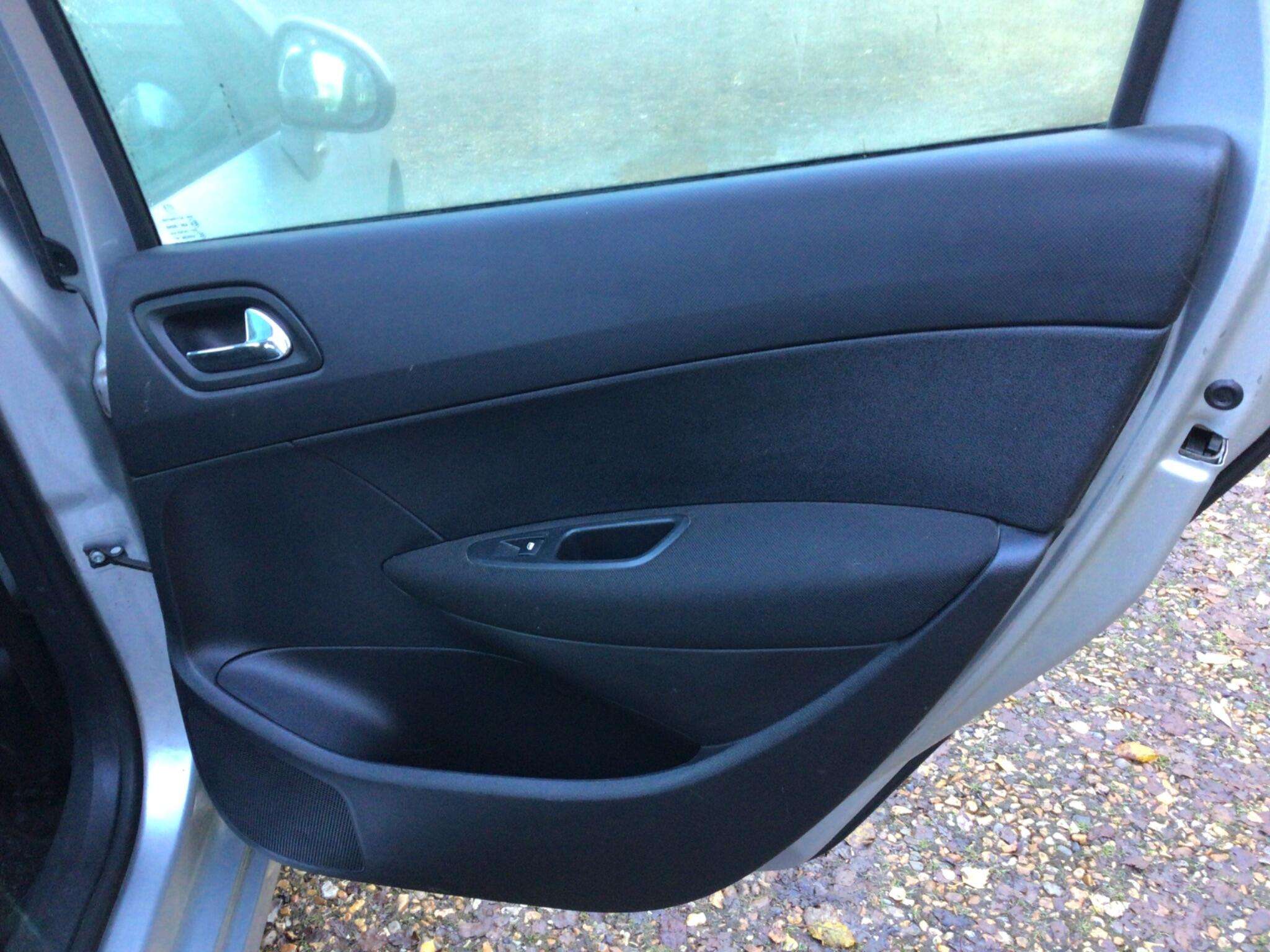 2010 PEUGEOT 308 SW 2010 PEUGEOT 308 SW