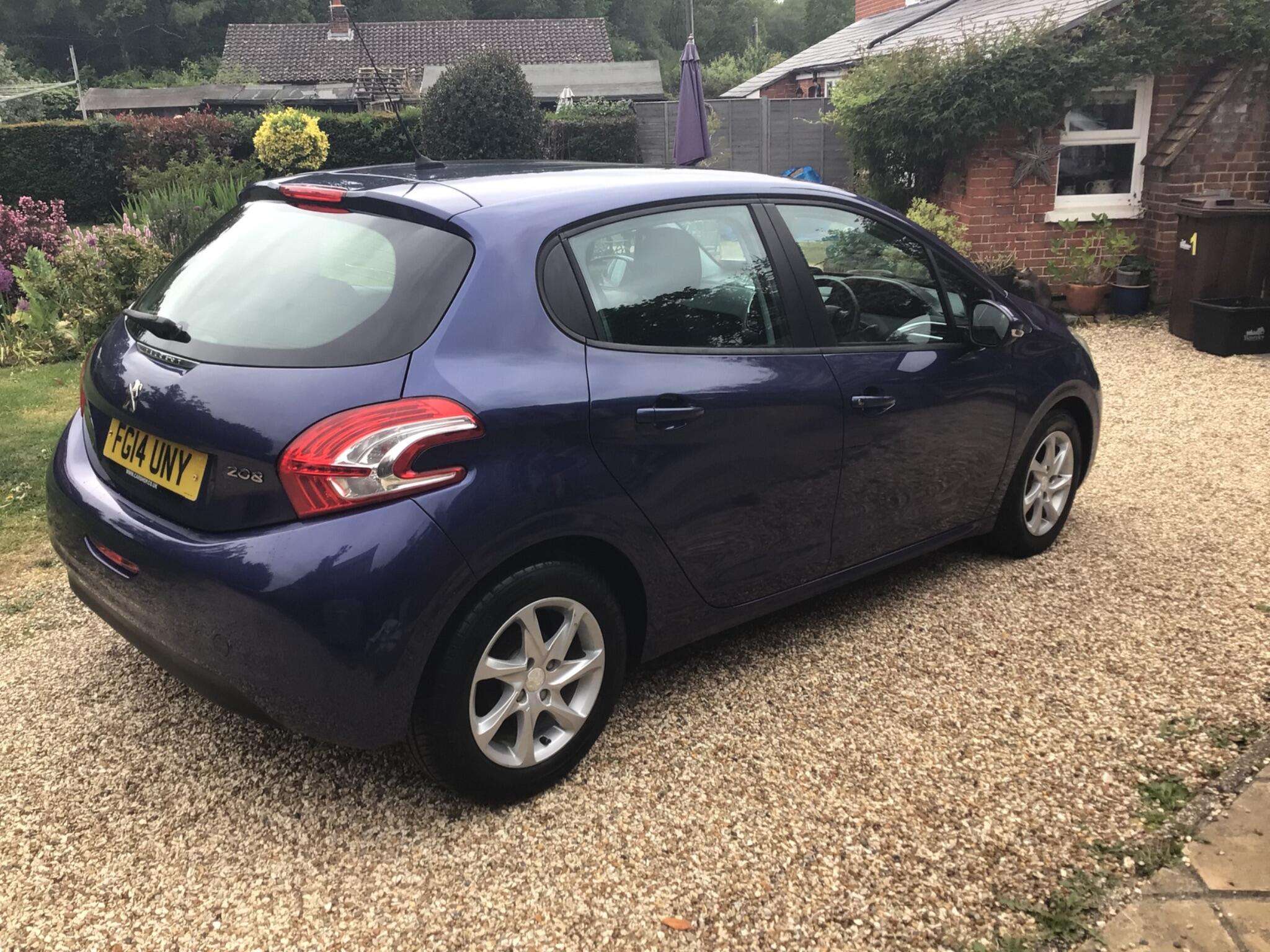 2014 PEUGEOT 208 2014 PEUGEOT 208