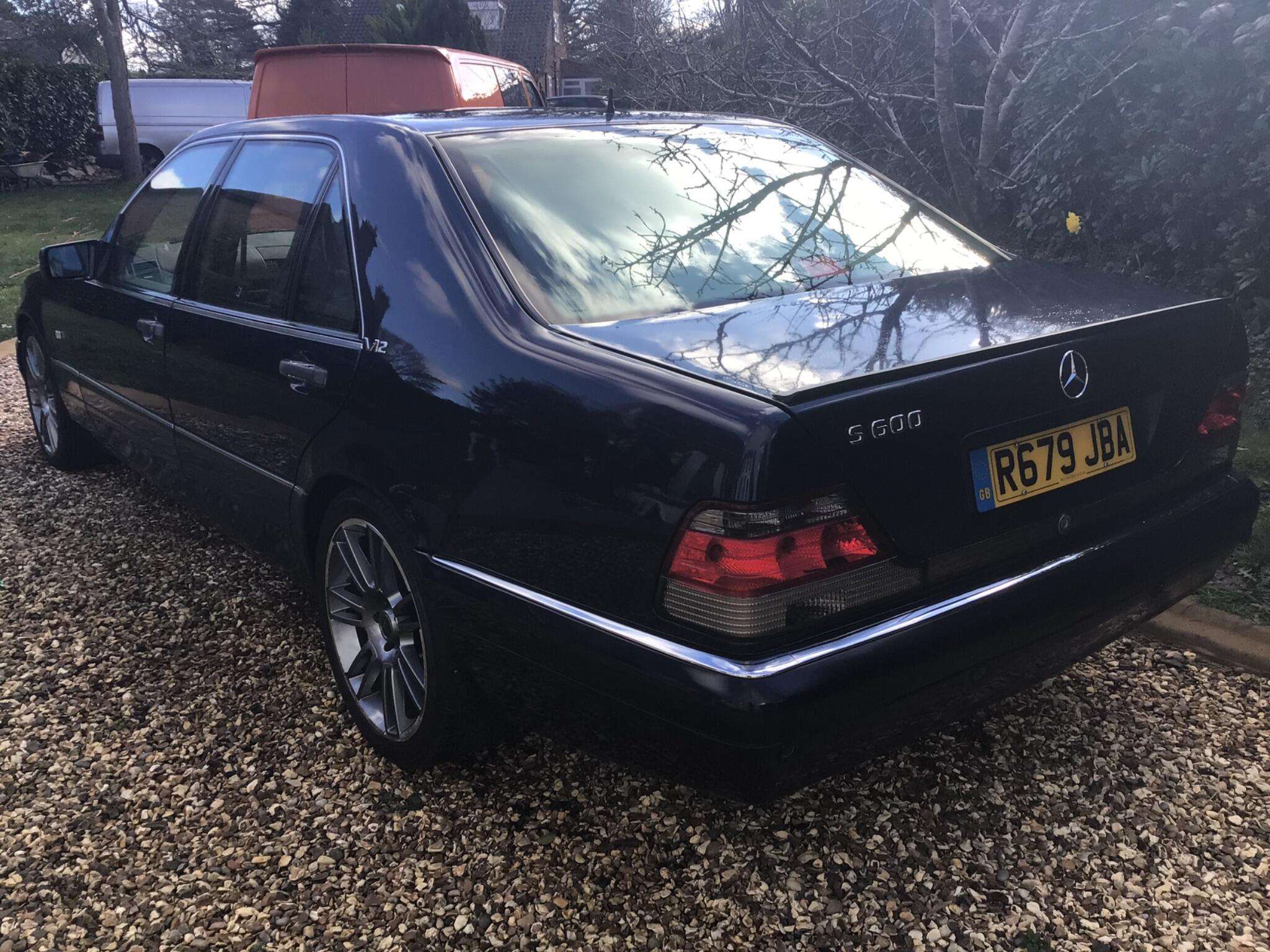 A 1998 MERCEDES-BENZ S CLASS 6.0 S600 4dr A 1998 MERCEDES-BENZ S CLASS 6.0 S600 4dr