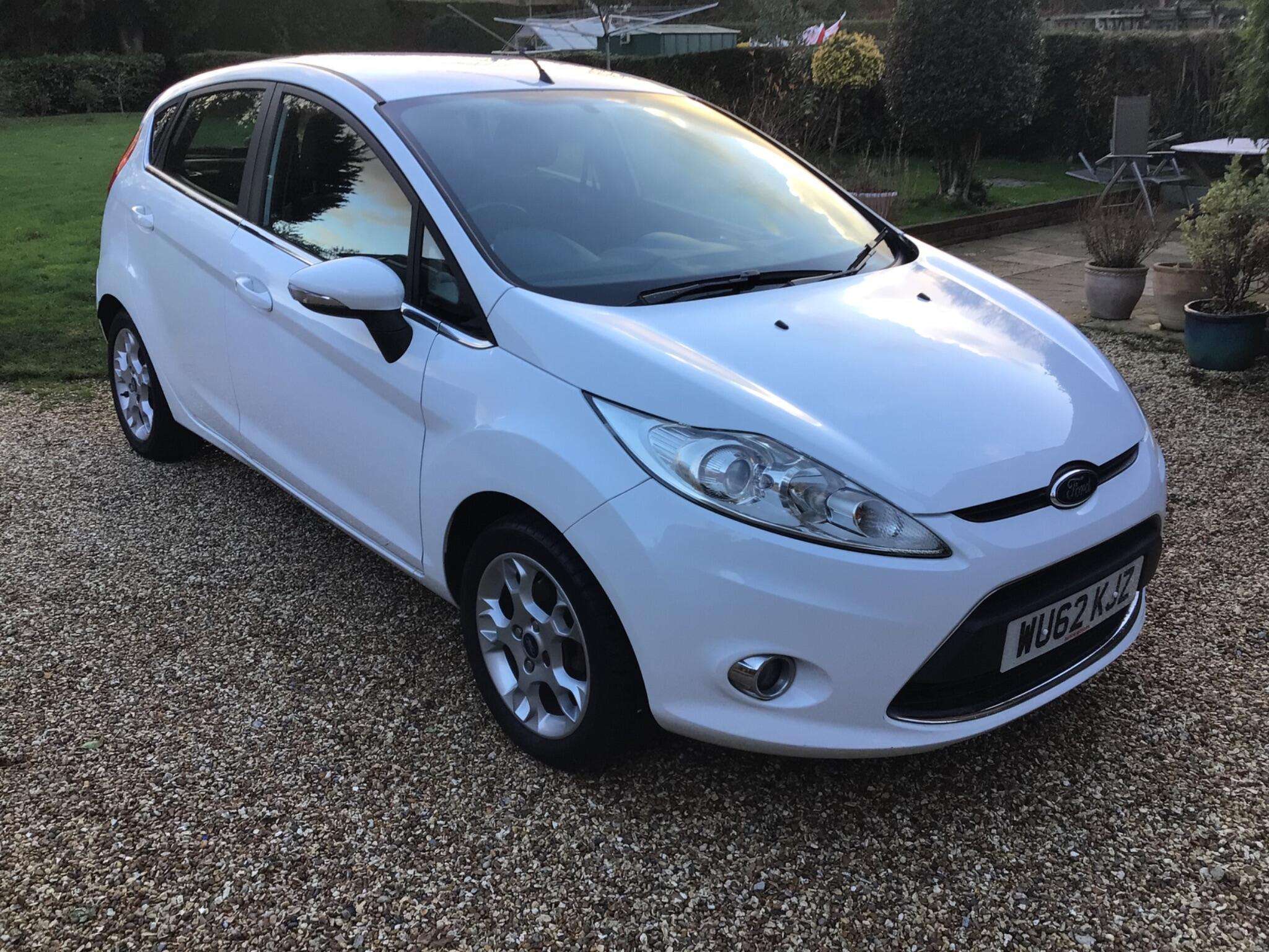 A 2012 FORD FIESTA 1.25 Zetec 5dr A 2012 FORD FIESTA 1.25 Zetec 5dr