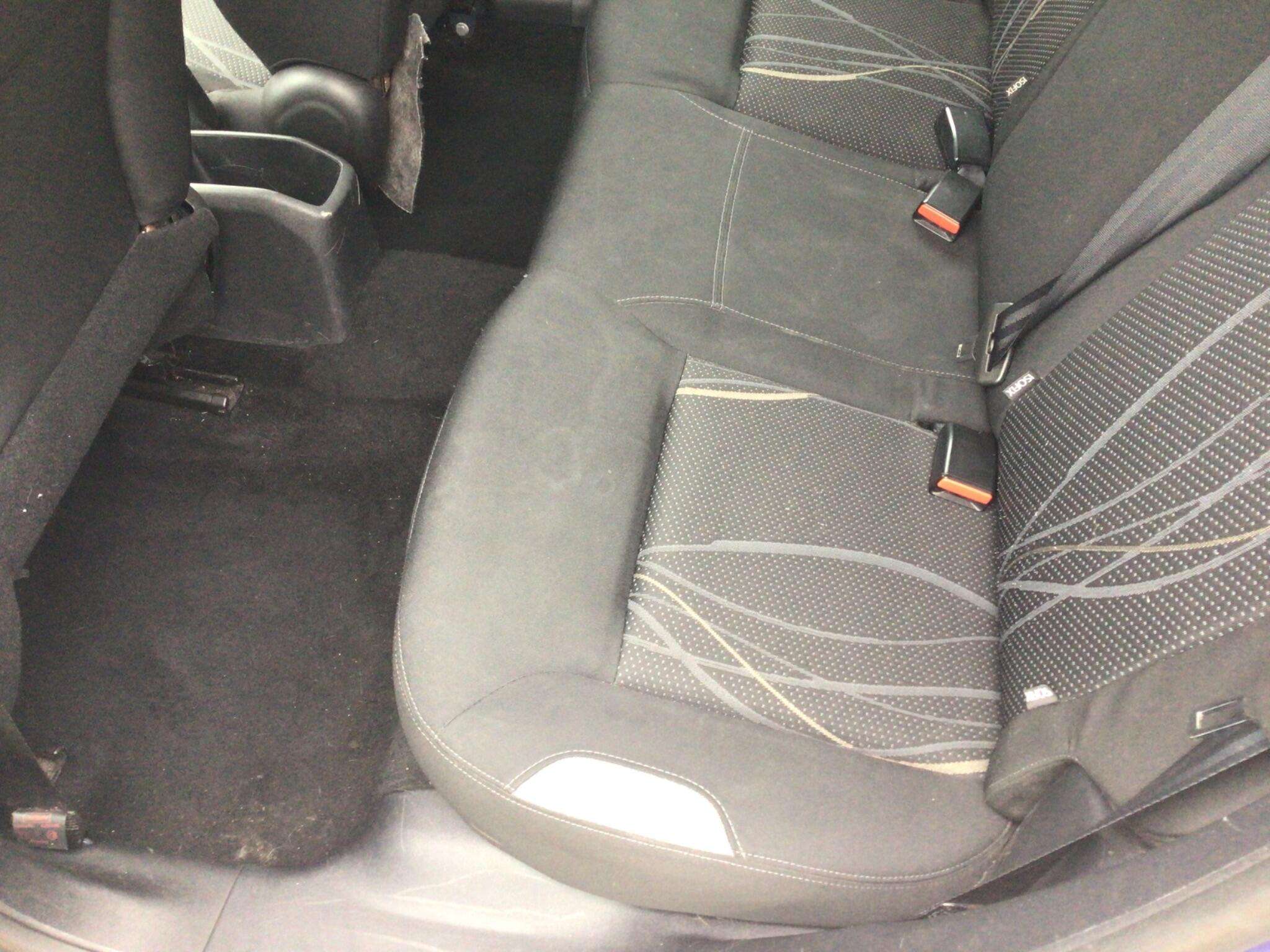 2014 PEUGEOT 208 2014 PEUGEOT 208