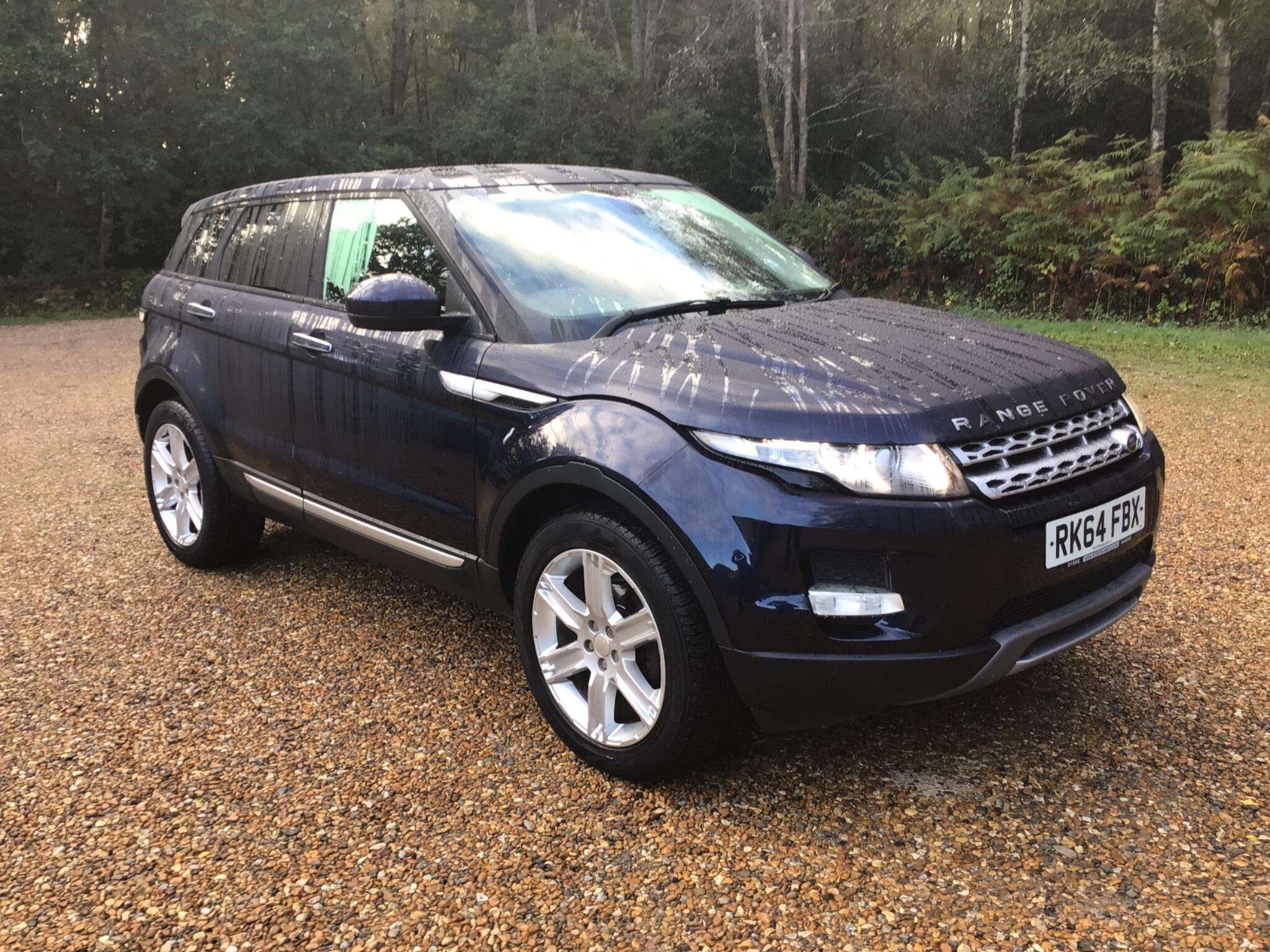 A 2014 LAND ROVER RANGE ROVER EVOQUE 2.2 SD4 Prestige Lux Auto 4WD Euro 5 (s/s) 5dr A 2014 LAND ROVER RANGE ROVER EVOQUE 2.2 SD4 Prestige Lux Auto 4WD Euro 5 (s/s) 5dr