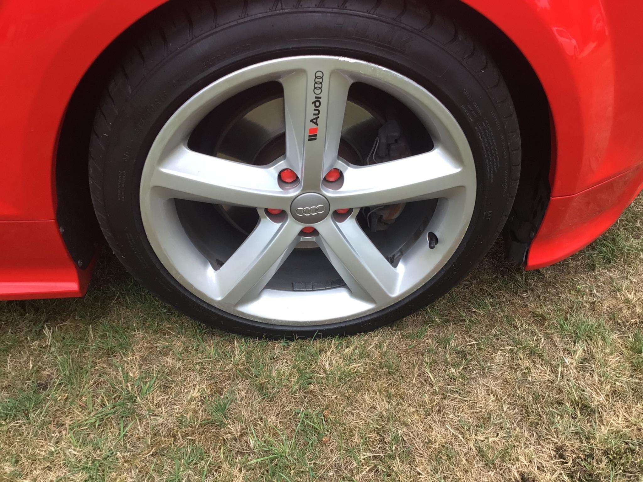 2011 AUDI TT 2011 AUDI TT