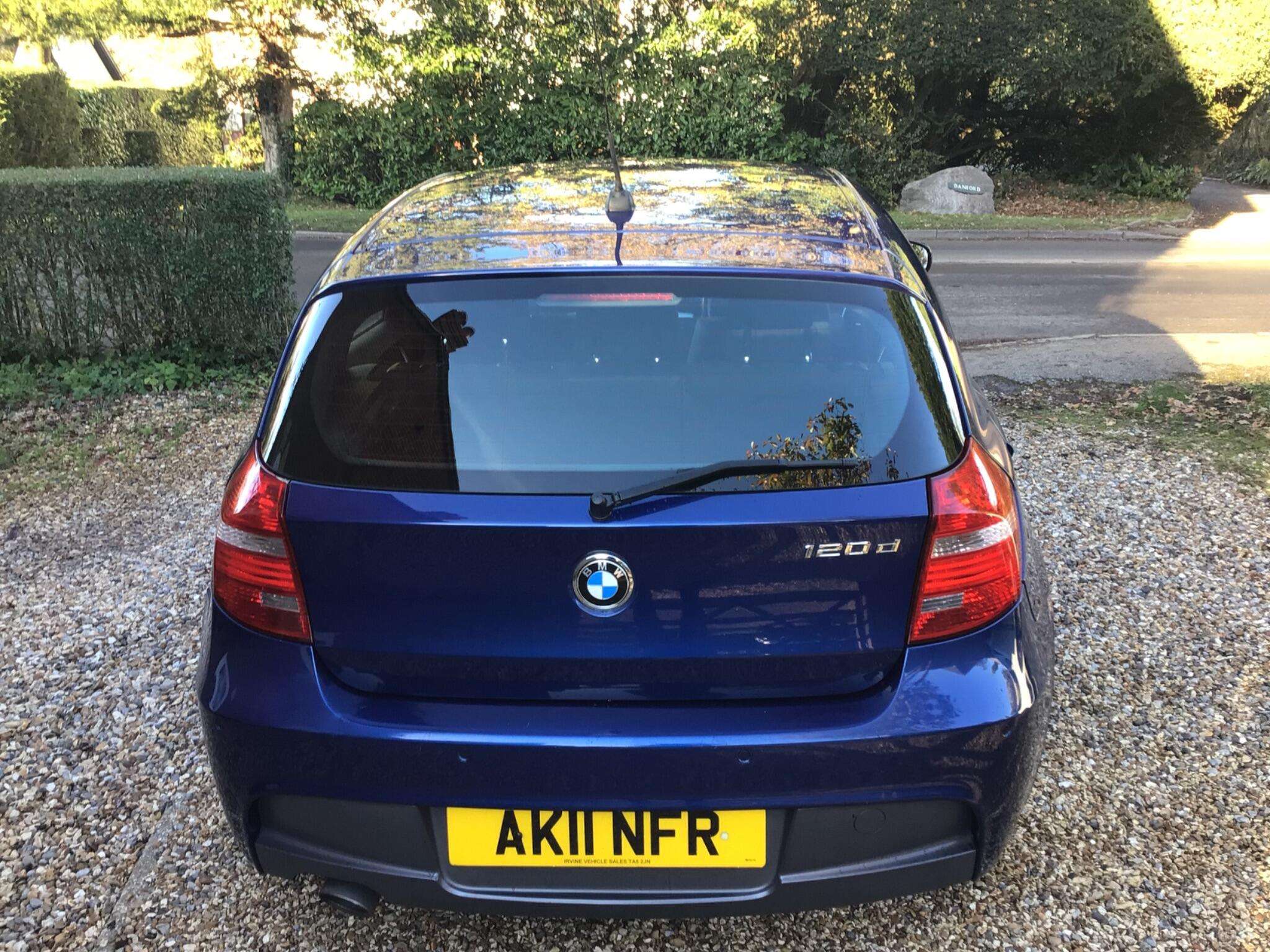 2011 BMW 1 SERIES 2011 BMW 1 SERIES