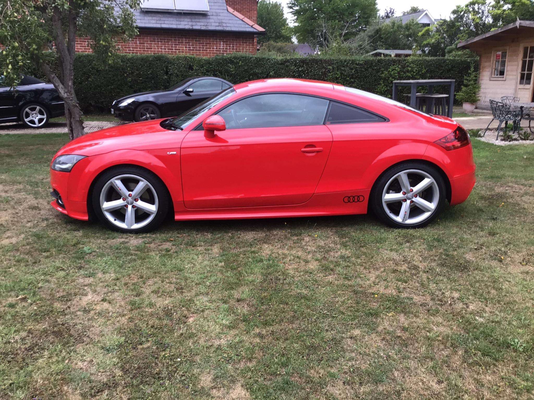 A 2011 AUDI TT 2.0 TFSI S line S Tronic Euro 5 (s/s) 3dr A 2011 AUDI TT 2.0 TFSI S line S Tronic Euro 5 (s/s) 3dr