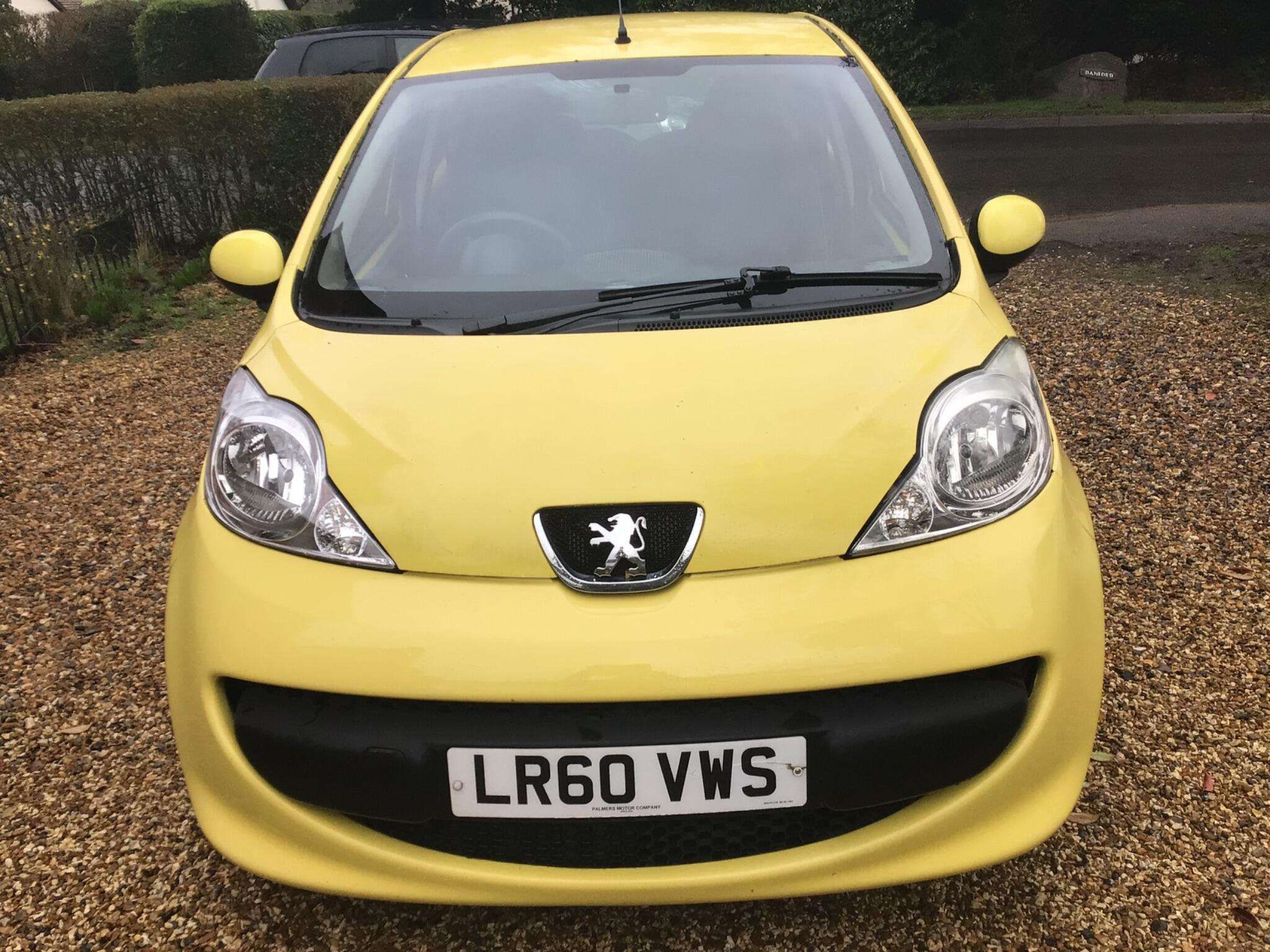 A 2010 PEUGEOT 107 1.0 12V Urban Euro 4 5dr A 2010 PEUGEOT 107 1.0 12V Urban Euro 4 5dr