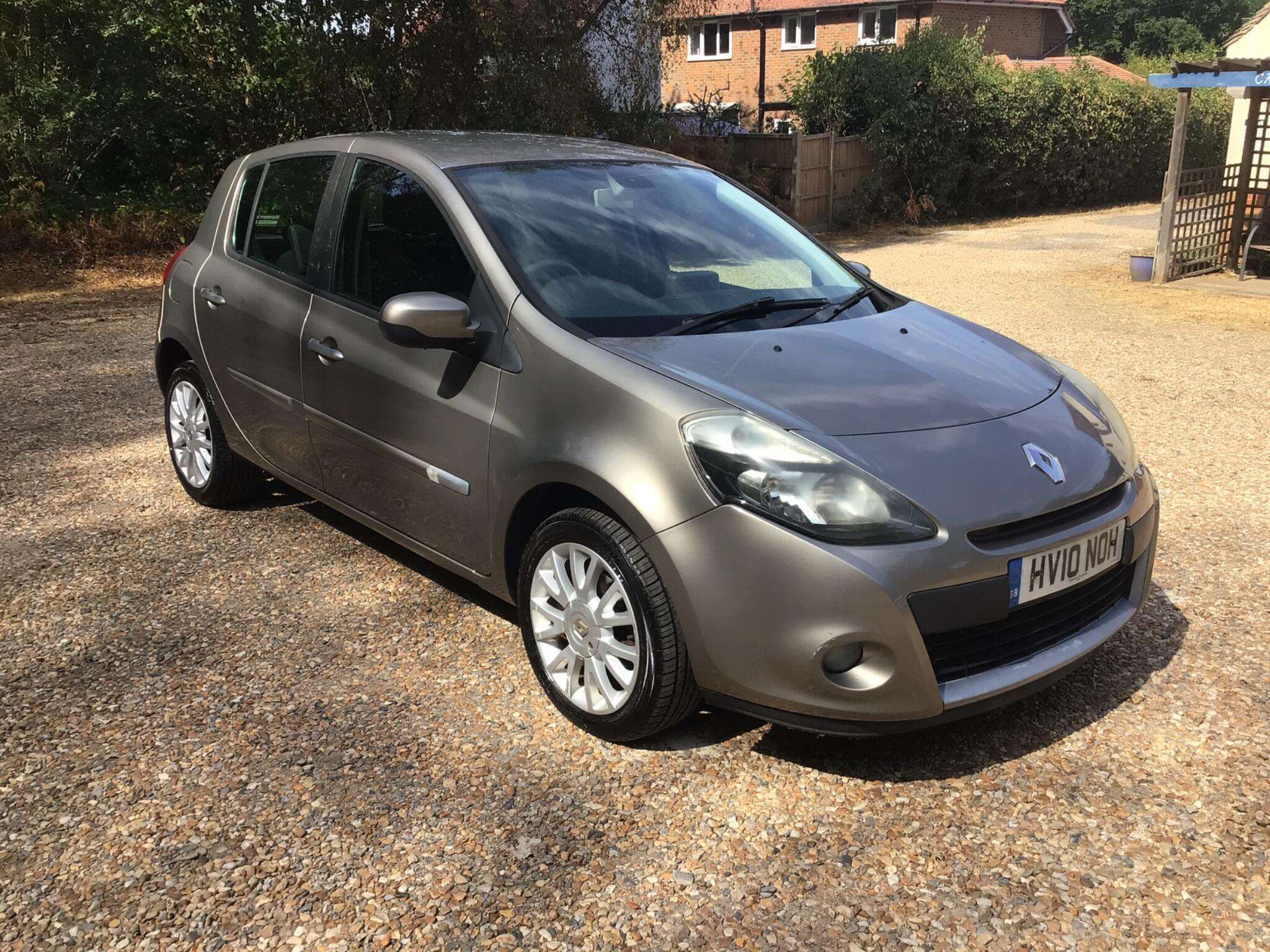 A 2010 RENAULT CLIO 1.5 dCi Dynamique Euro 4 5dr A 2010 RENAULT CLIO 1.5 dCi Dynamique Euro 4 5dr