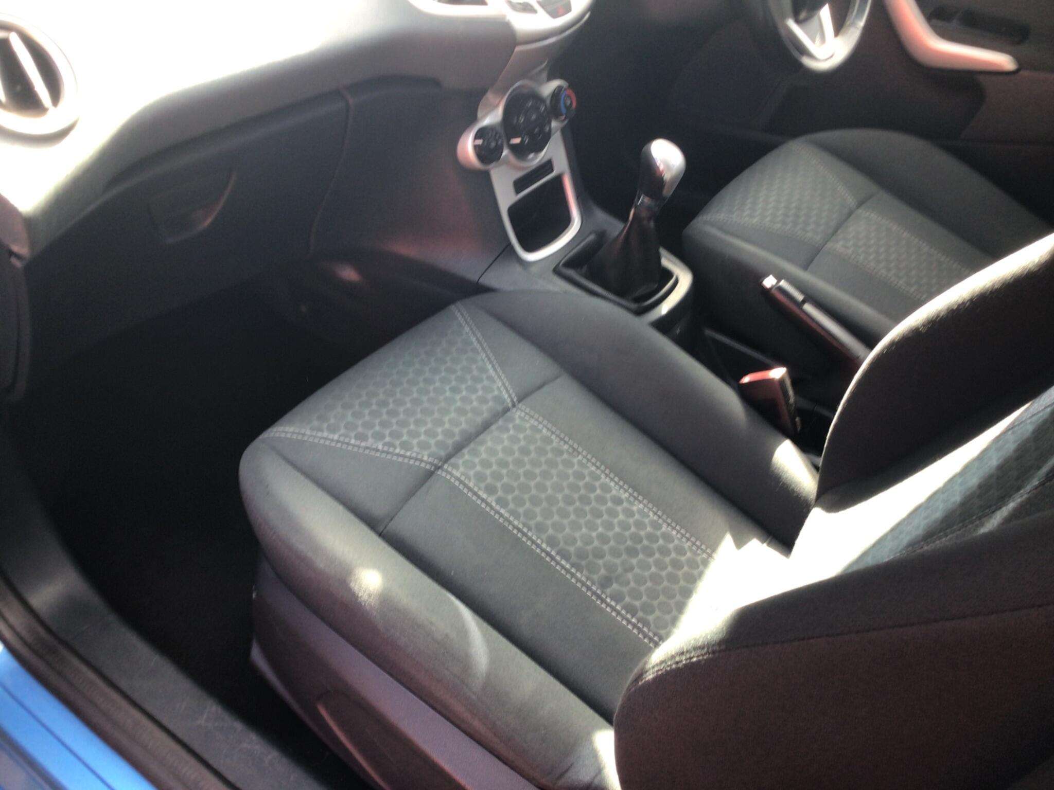 2010 FORD FIESTA 2010 FORD FIESTA