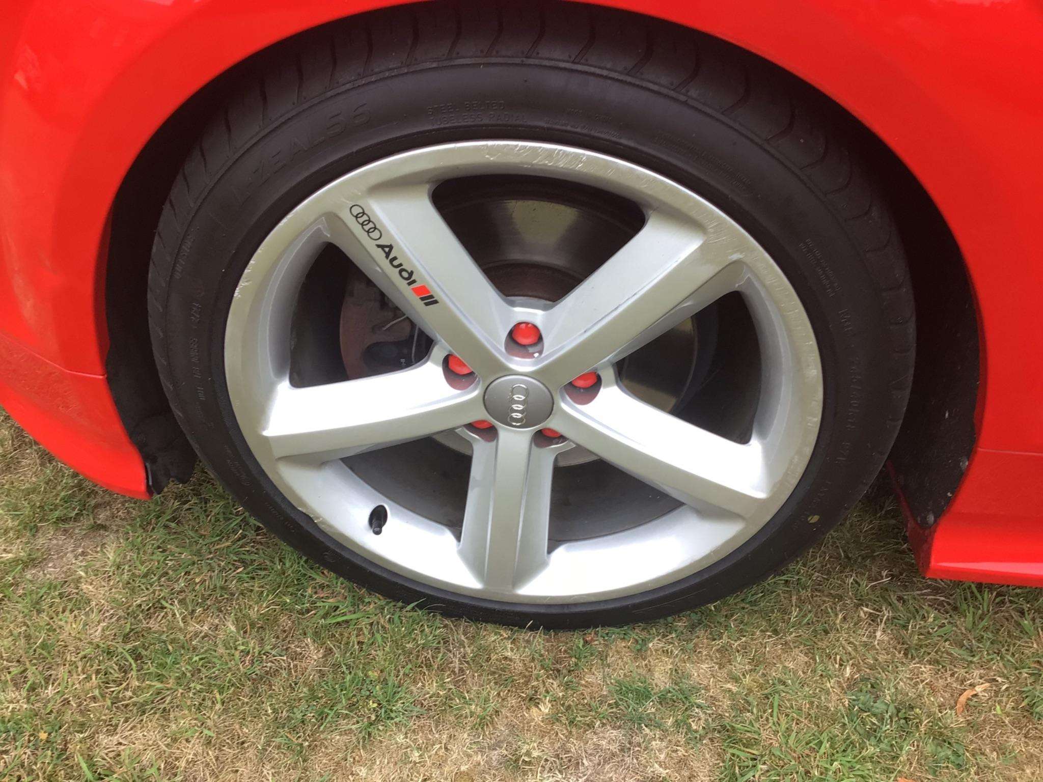 2011 AUDI TT 2011 AUDI TT