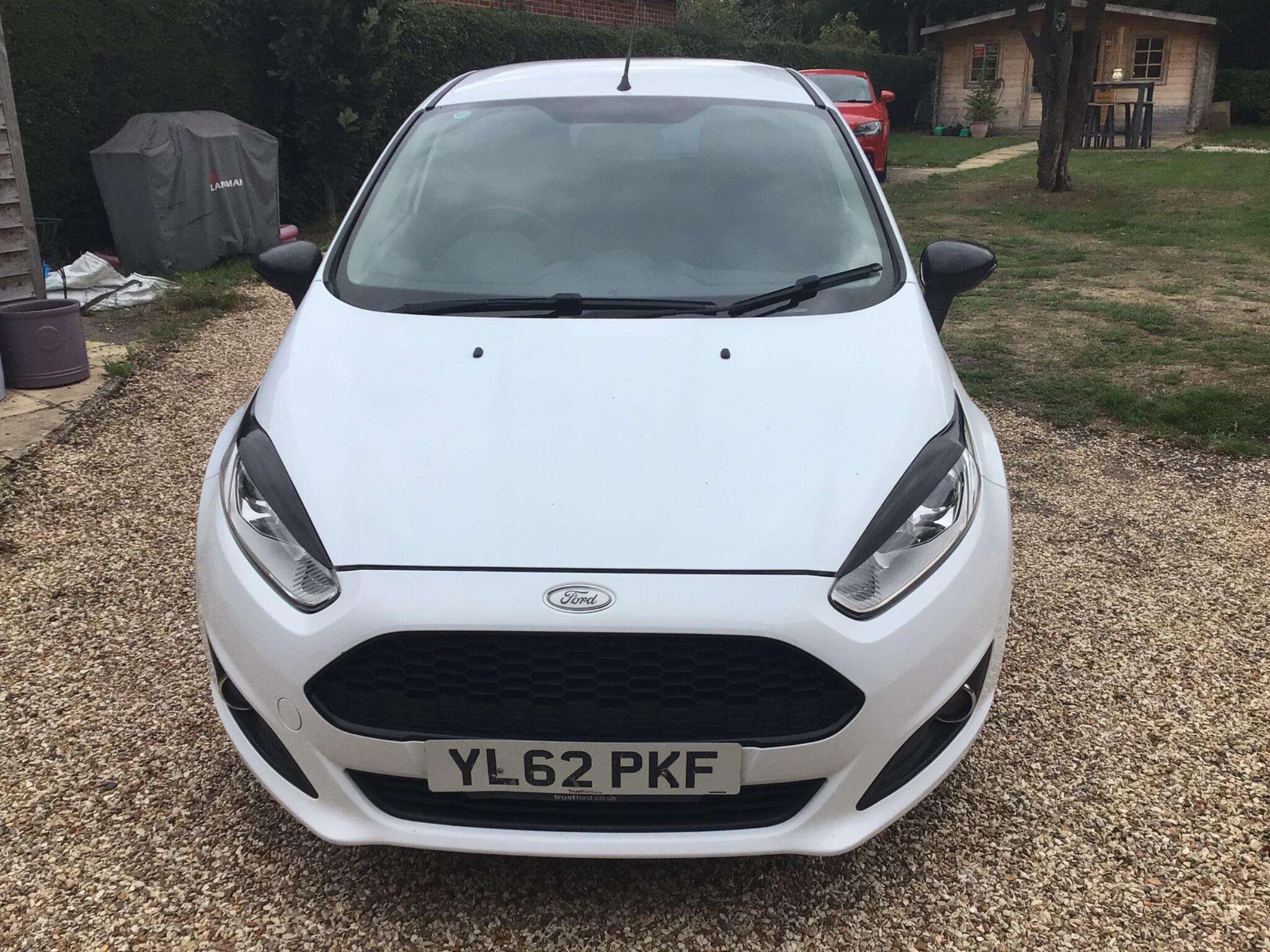 A 2013 FORD FIESTA 1.0 Zetec Hatchback 5dr Petrol Manual Euro 5 (s/s) (80 ps) A 2013 FORD FIESTA 1.0 Zetec Hatchback 5dr Petrol Manual Euro 5 (s/s) (80 ps)