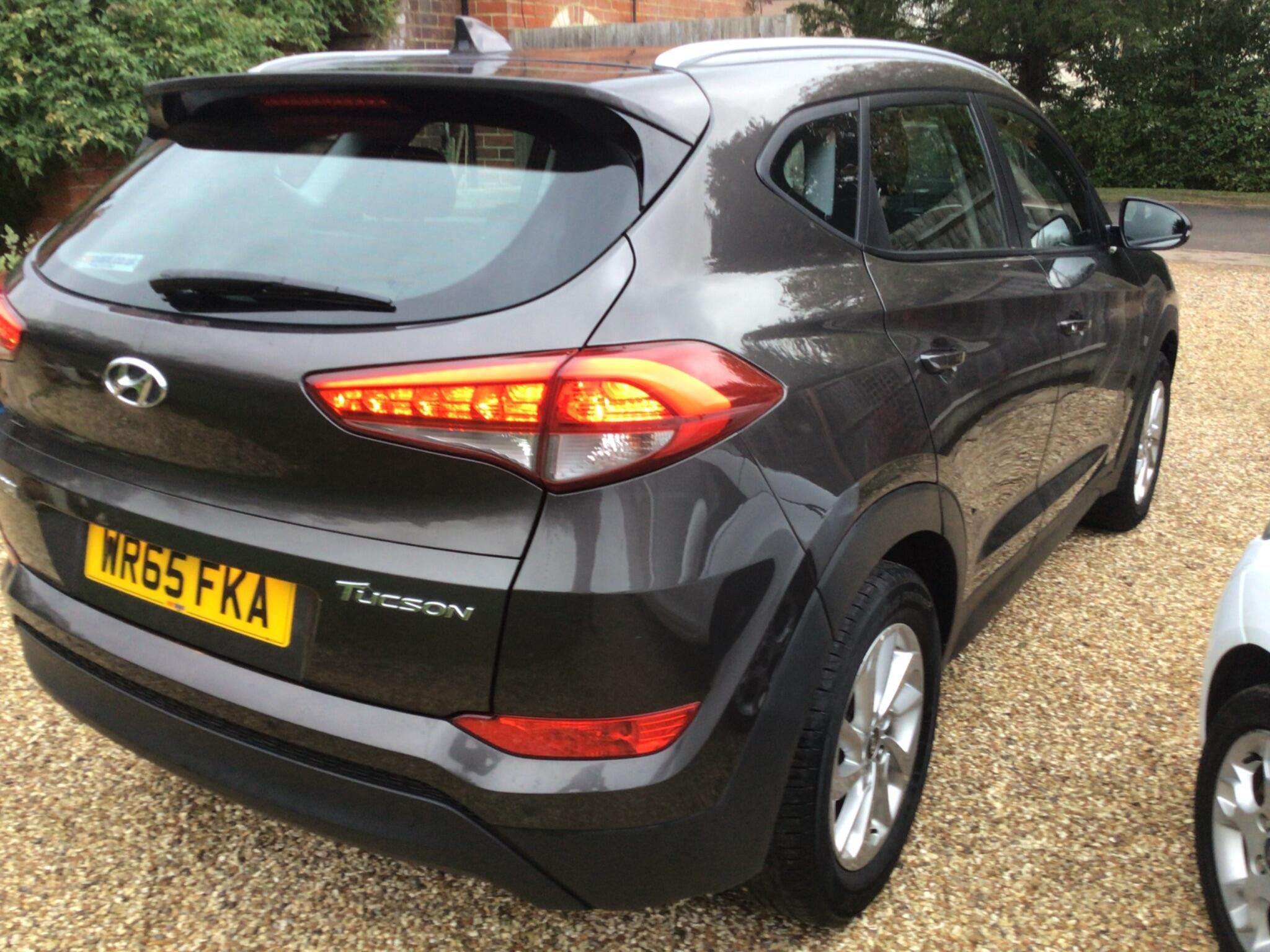 A 2015 HYUNDAI TUCSON 1.7 CRDi Blue Drive SE Nav Euro 6 (s/s) 5dr A 2015 HYUNDAI TUCSON 1.7 CRDi Blue Drive SE Nav Euro 6 (s/s) 5dr