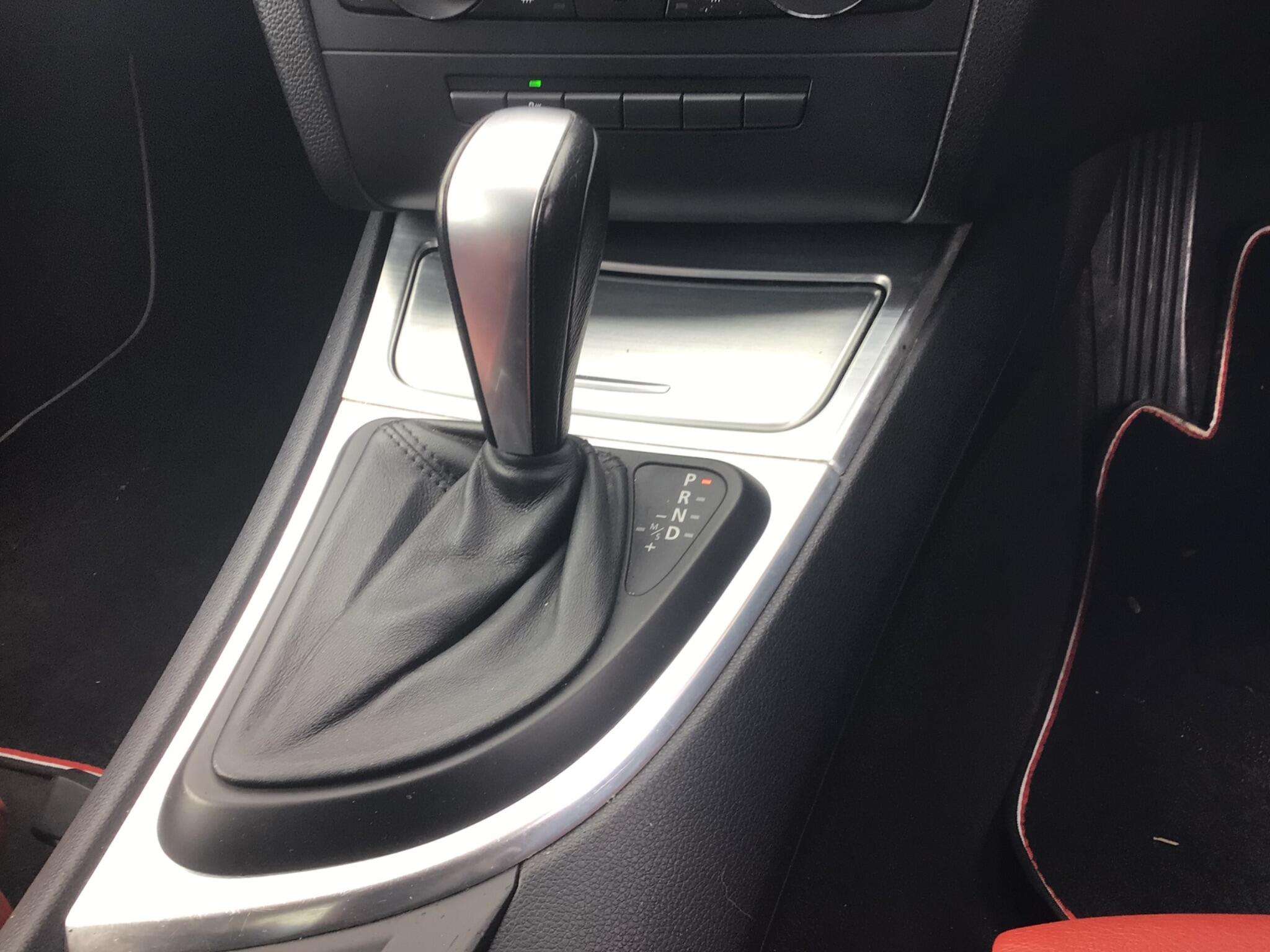 2010 BMW 1 SERIES 2010 BMW 1 SERIES