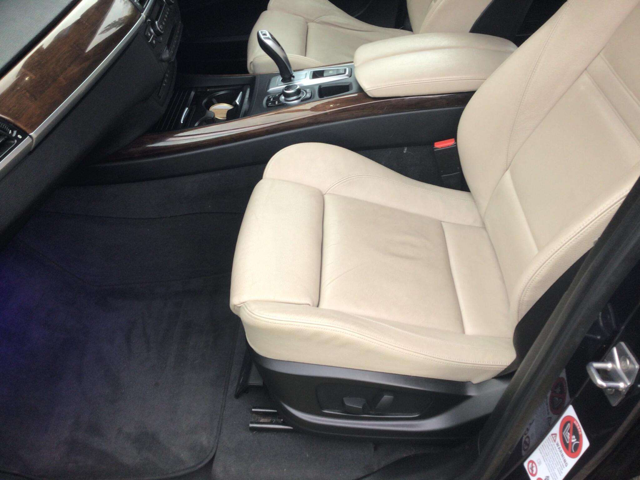 2010 BMW X5 2010 BMW X5