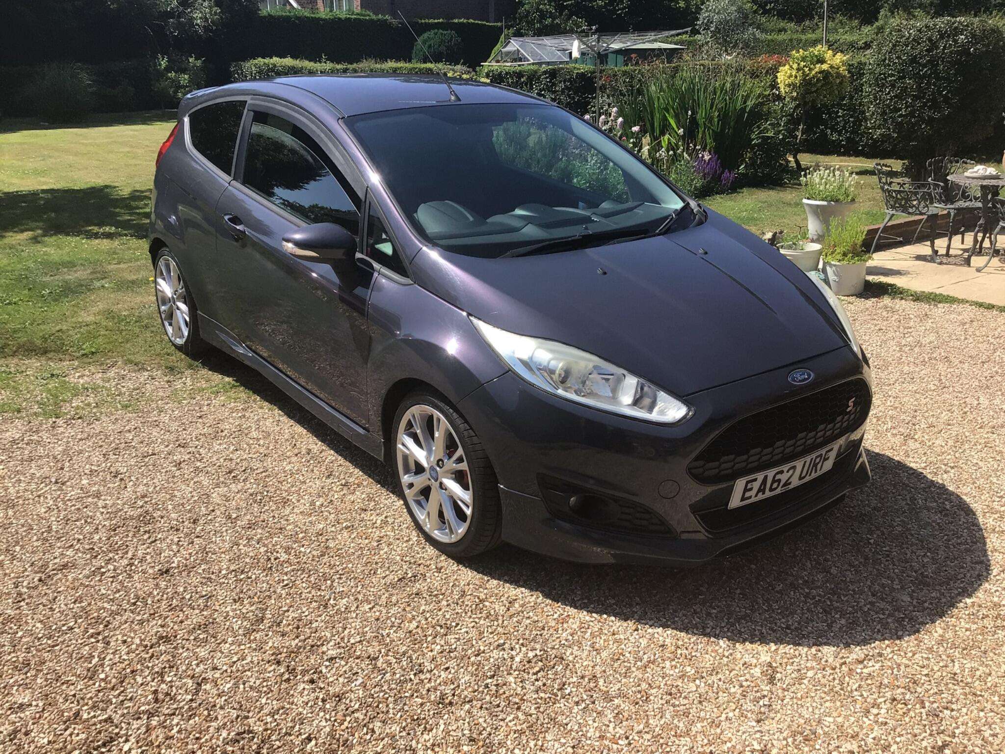 A 2013 FORD FIESTA 1.0T EcoBoost Zetec S Euro 5 (s/s) 3dr A 2013 FORD FIESTA 1.0T EcoBoost Zetec S Euro 5 (s/s) 3dr