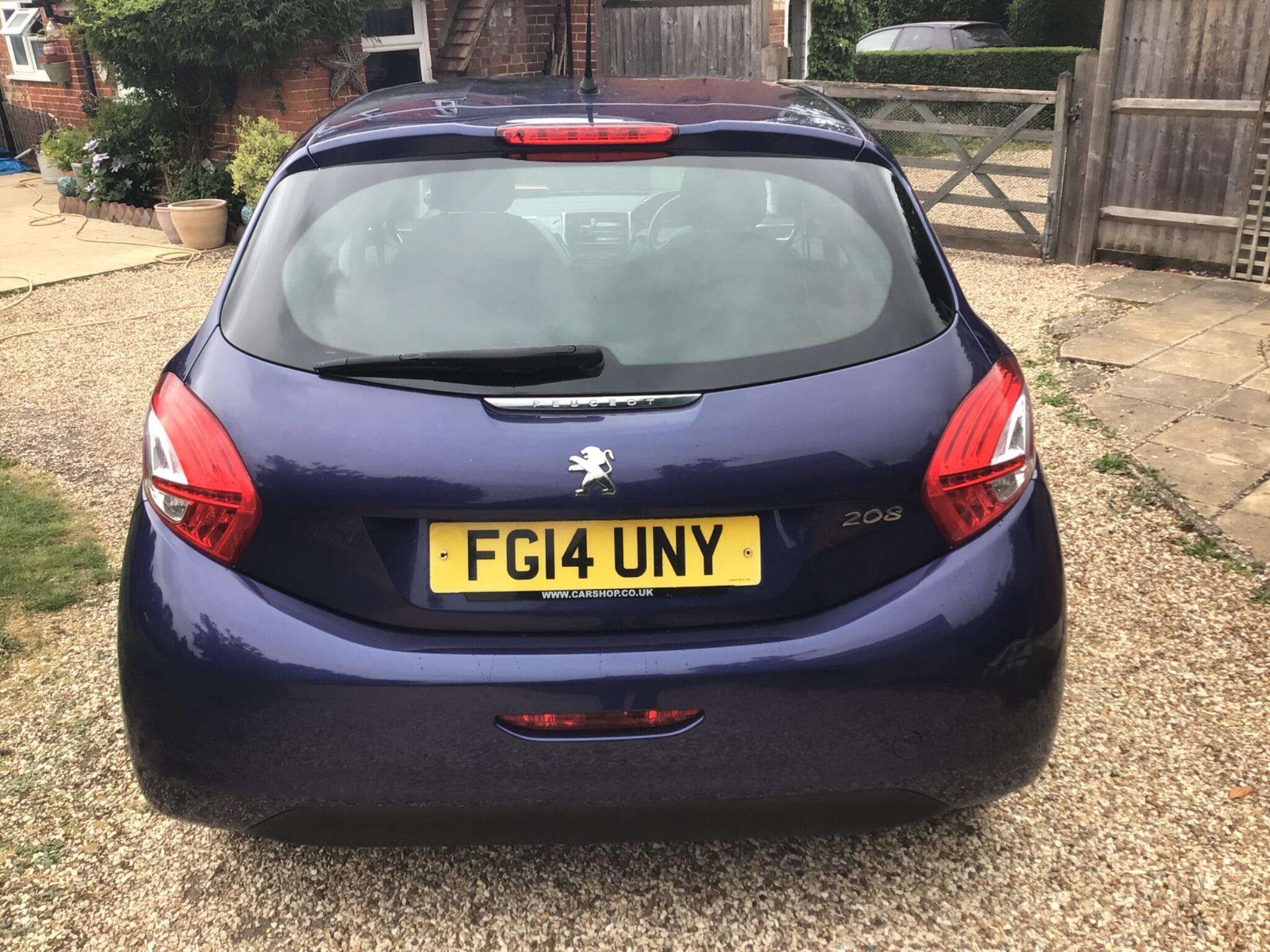2014 PEUGEOT 208 2014 PEUGEOT 208