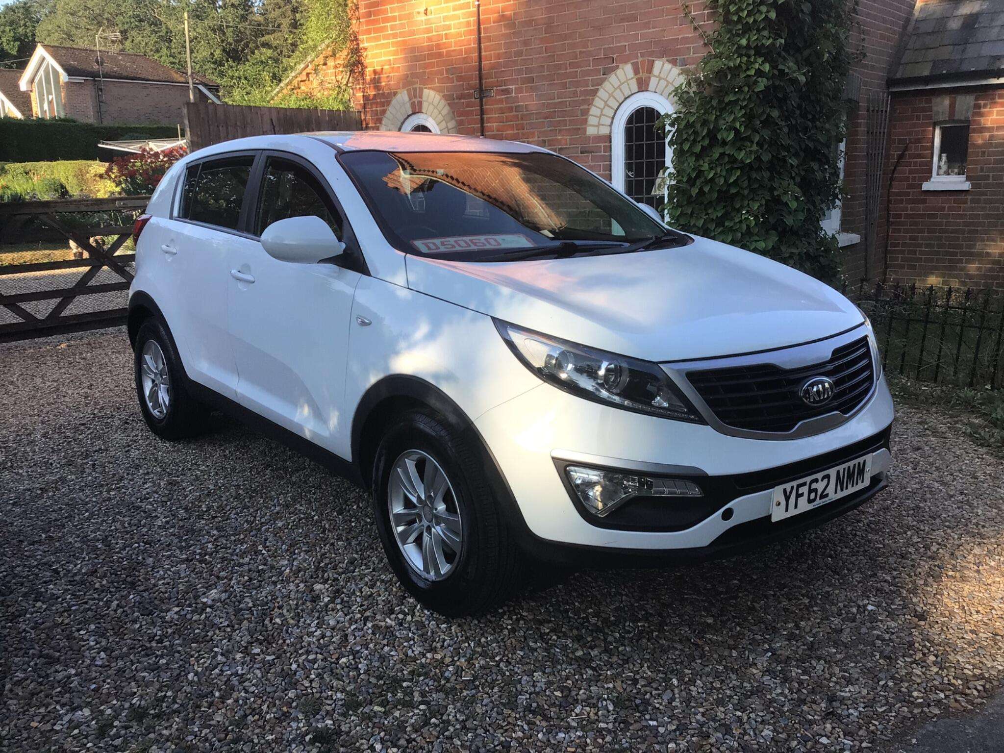 A 2013 KIA SPORTAGE 1.7 CRDi EcoDynamics 1 2WD Euro 5 (s/s) 5dr A 2013 KIA SPORTAGE 1.7 CRDi EcoDynamics 1 2WD Euro 5 (s/s) 5dr