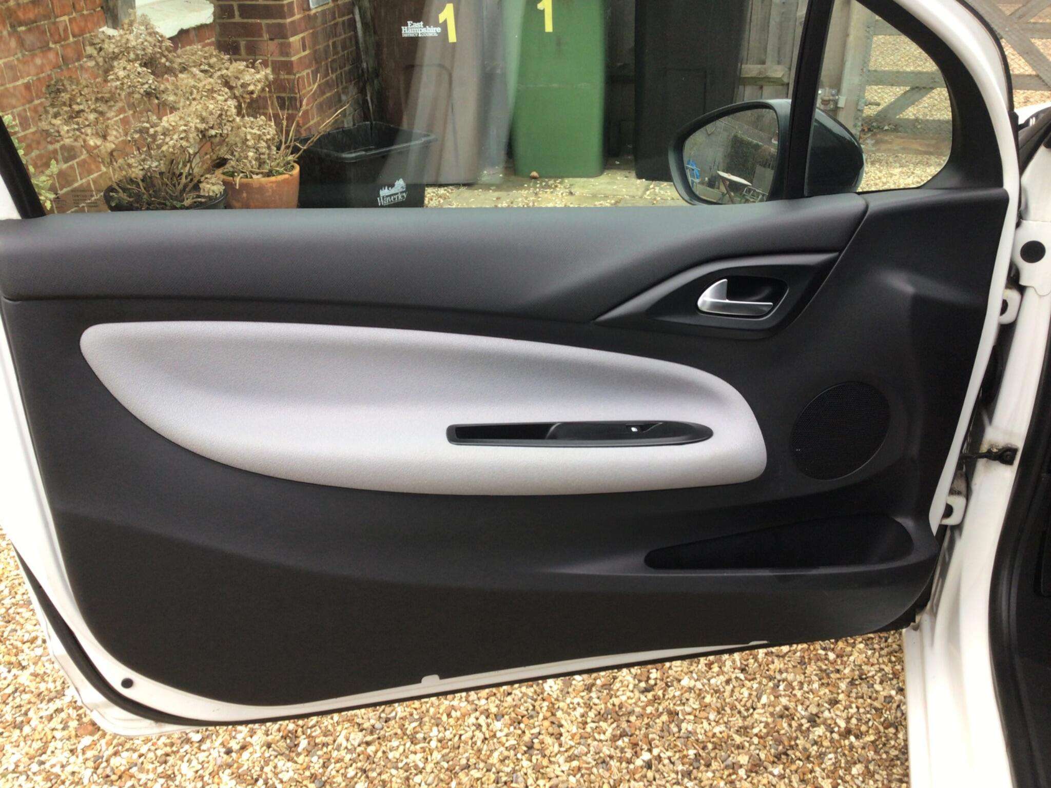 2014 CITROEN DS3 CABRIO 2014 CITROEN DS3 CABRIO