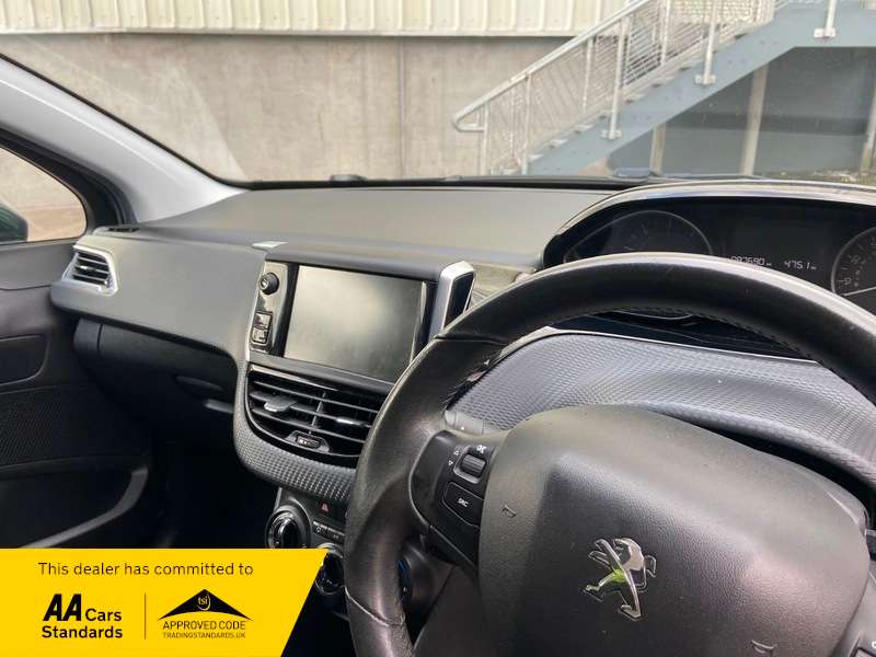 2015 PEUGEOT 208 2015 PEUGEOT 208