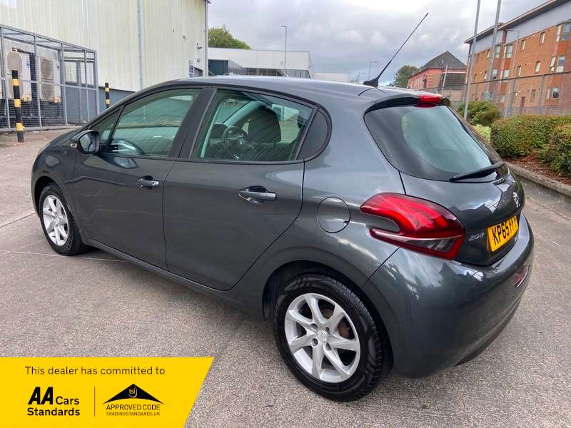 2015 PEUGEOT 208 2015 PEUGEOT 208