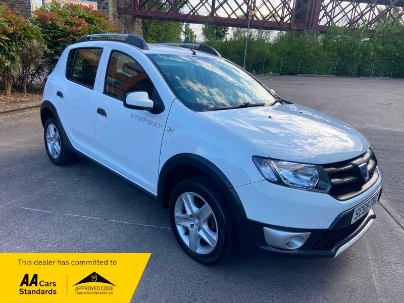 A 2015 DACIA SANDERO STEPWAY AMBIANCE TCE A 2015 DACIA SANDERO STEPWAY AMBIANCE TCE